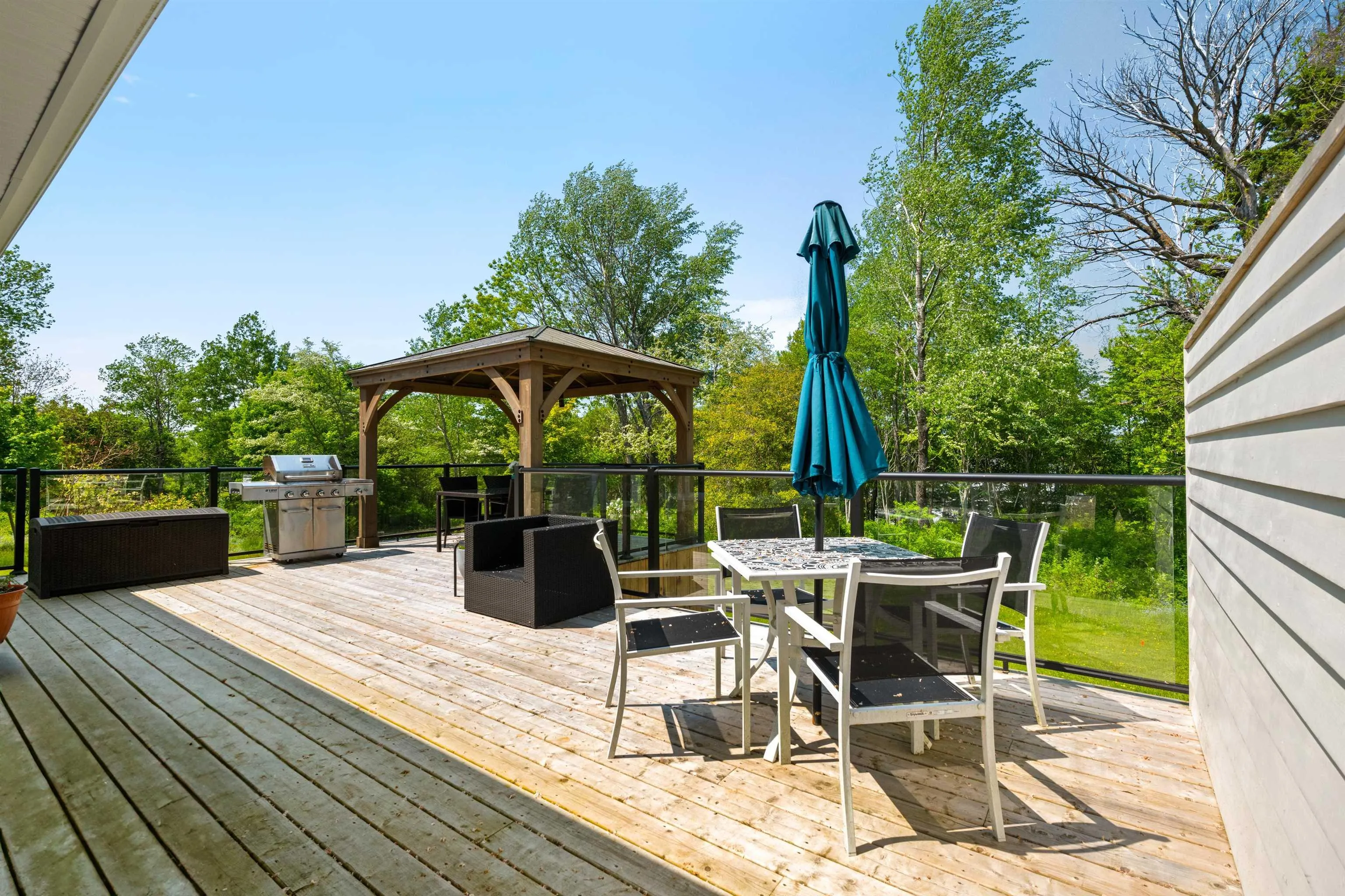 132 Regent Street, Chester, NS B0J 1J0, 4 Bedrooms Bedrooms, ,2 BathroomsBathrooms,Residential,For Sale,Regent,202509205