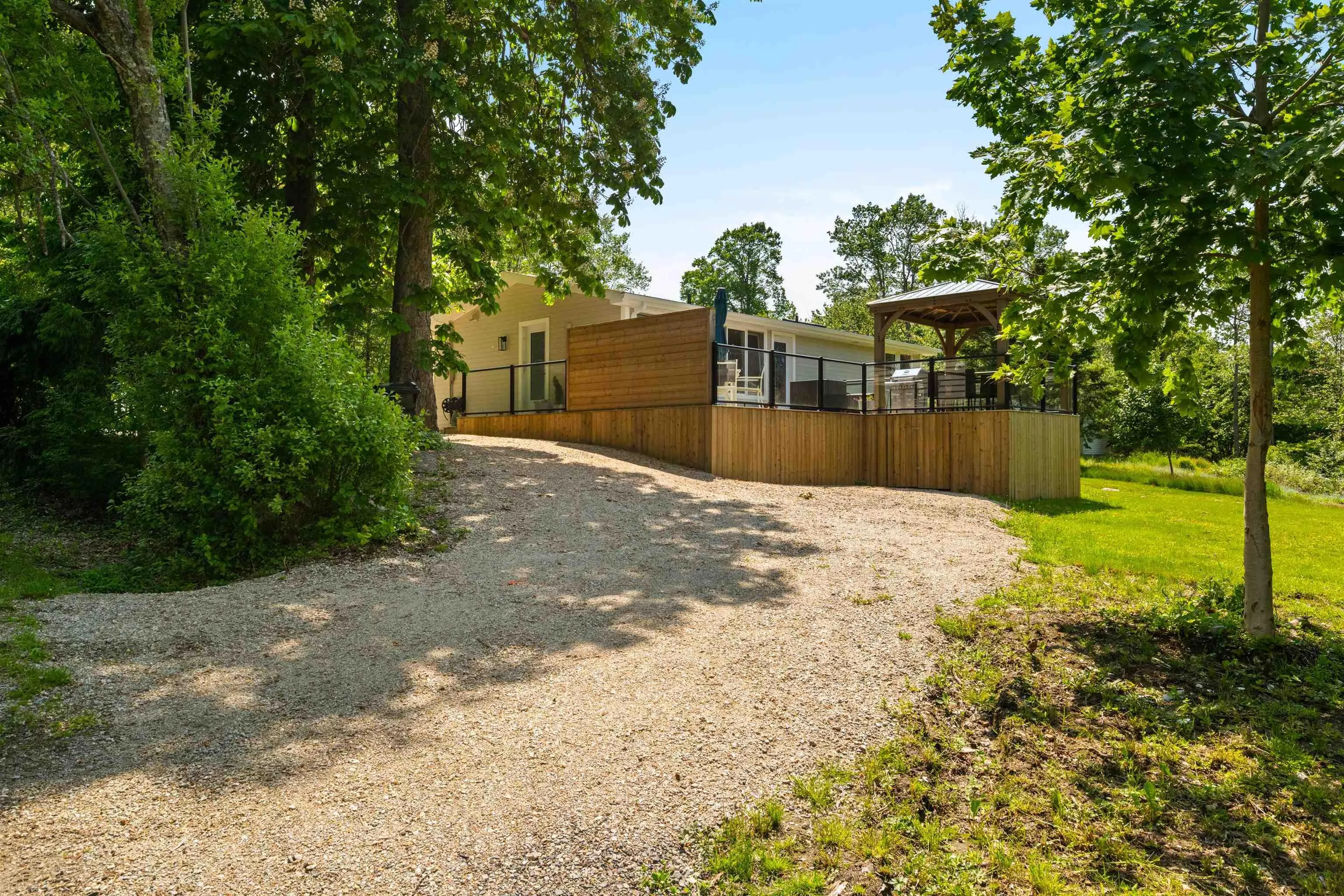 132 Regent Street, Chester, NS B0J 1J0, 4 Bedrooms Bedrooms, ,2 BathroomsBathrooms,Residential,For Sale,Regent,202509205