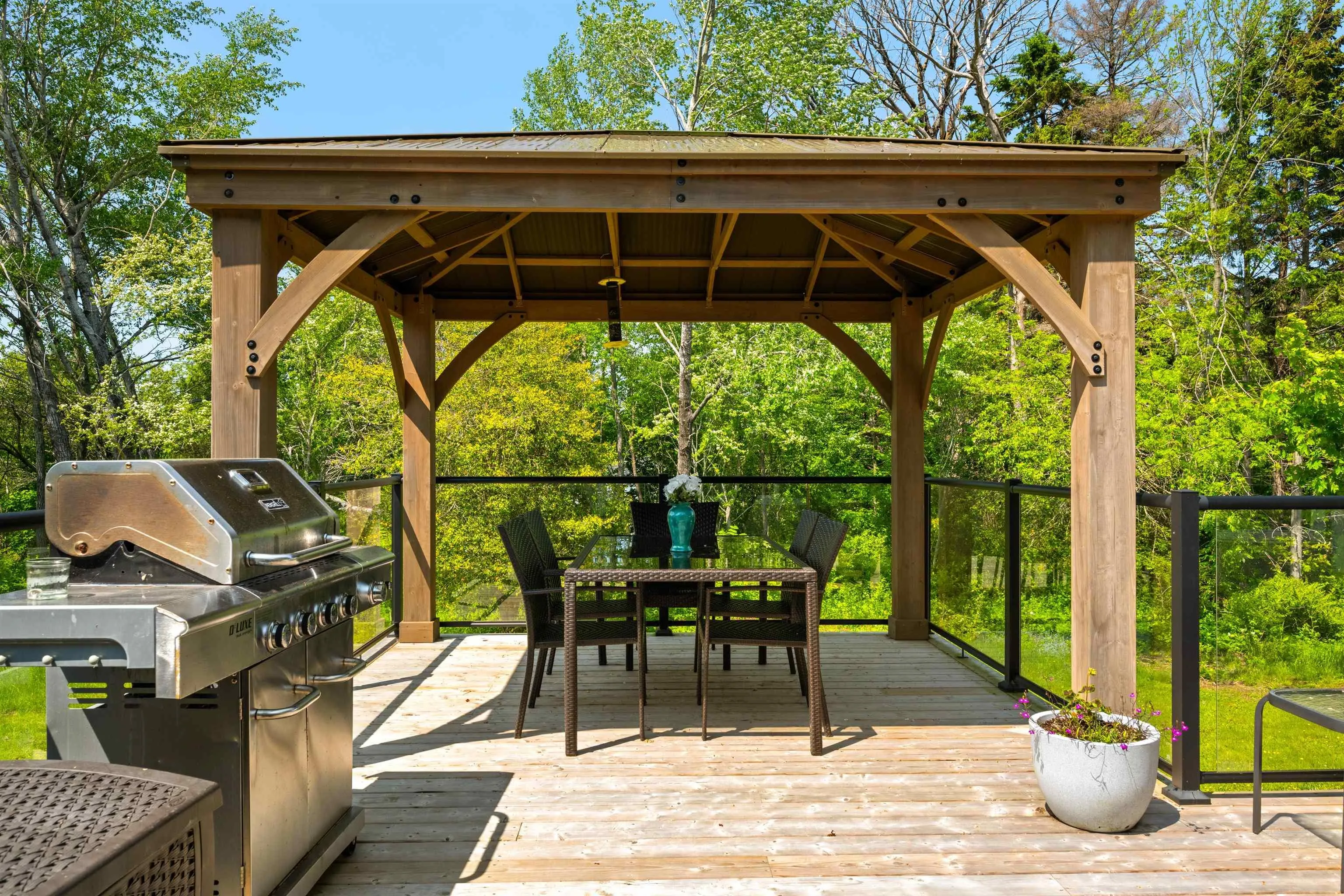132 Regent Street, Chester, NS B0J 1J0, 4 Bedrooms Bedrooms, ,2 BathroomsBathrooms,Residential,For Sale,Regent,202509205