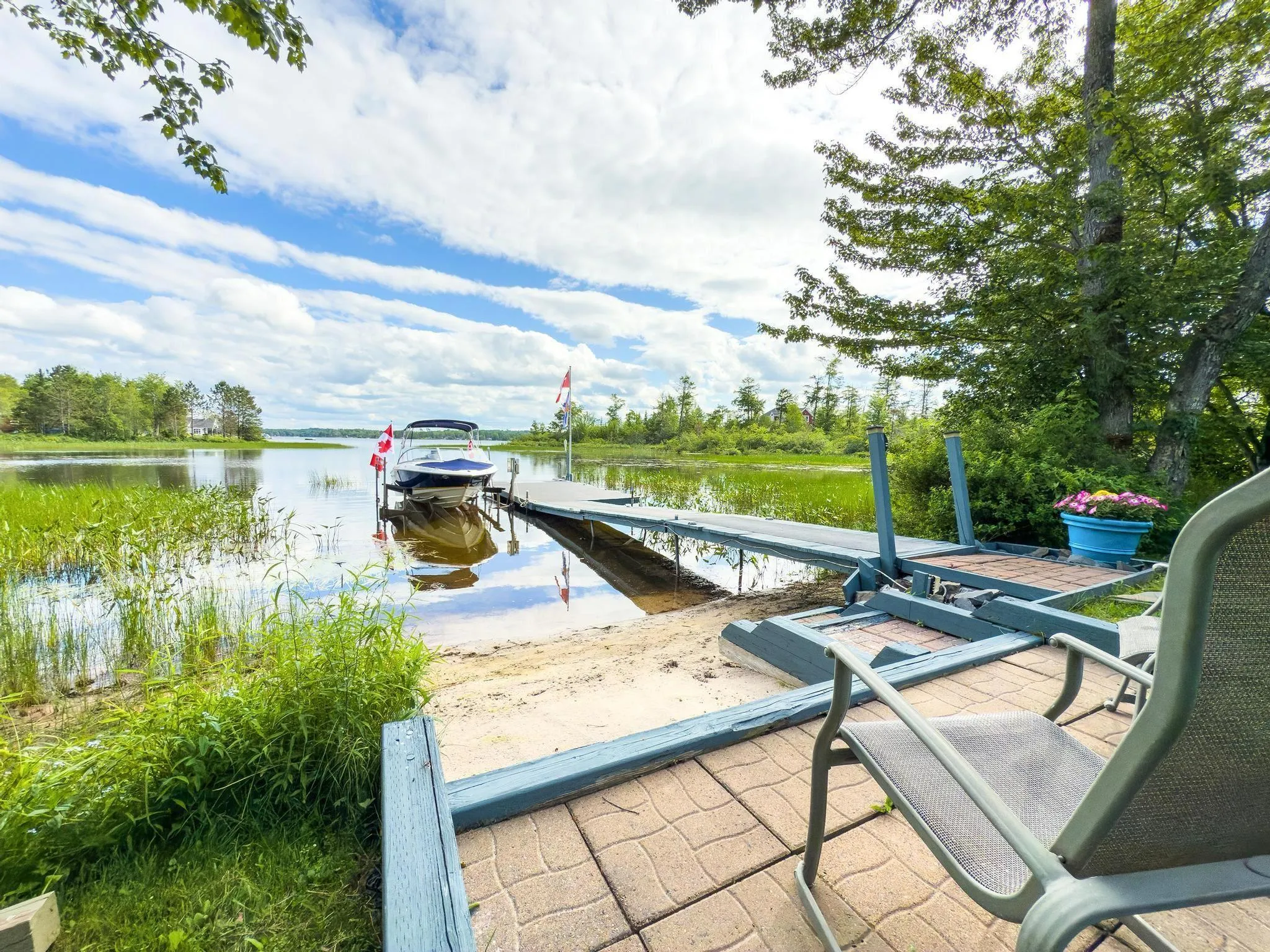 183 Lakewood Drive, Shortts Lake, NS B2N 1C0, 3 Bedrooms Bedrooms, ,2 BathroomsBathrooms,Residential,For Sale,Lakewood,202516914