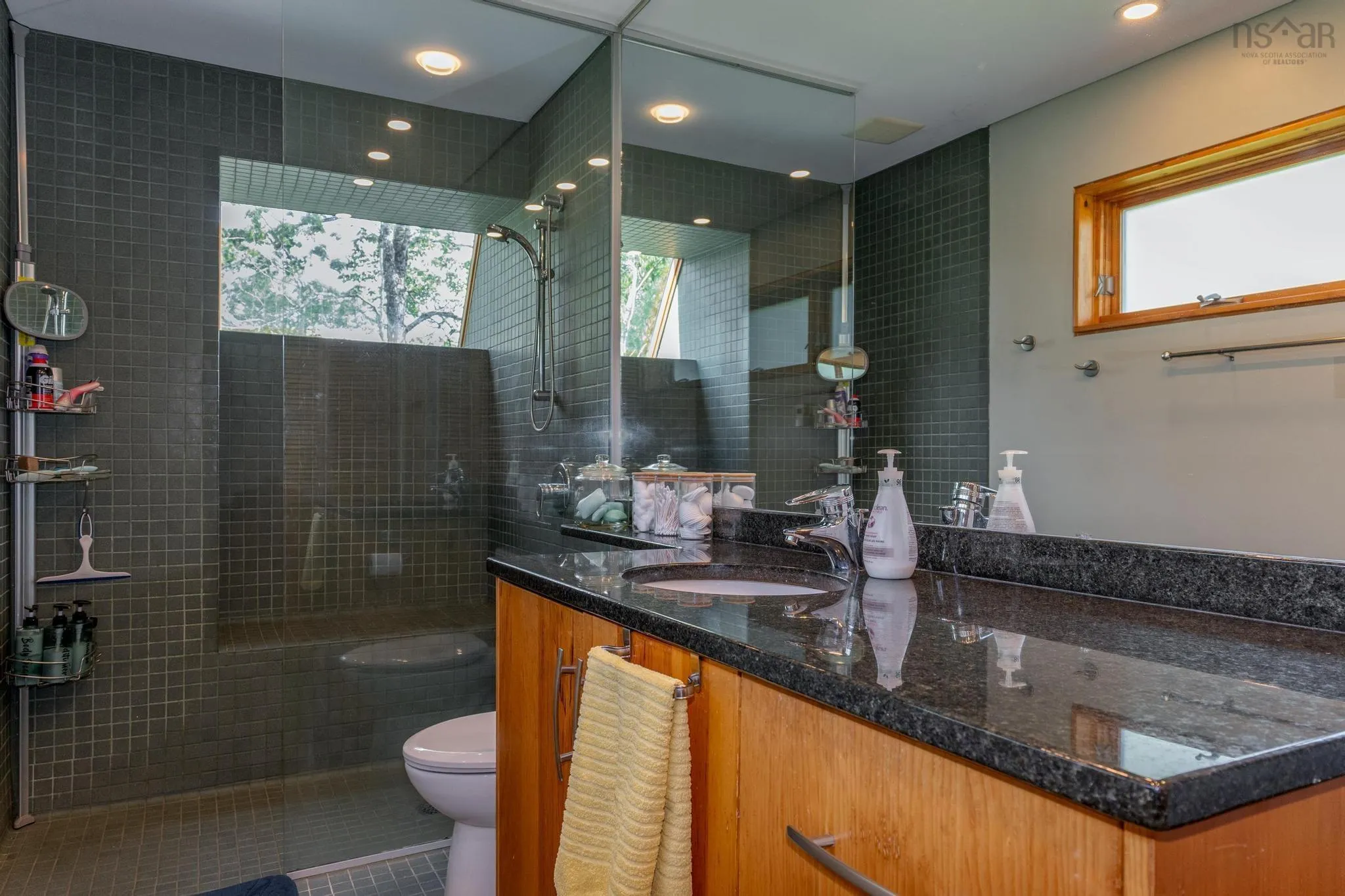 183 Lakewood Drive, Shortts Lake, NS B2N 1C0, 3 Bedrooms Bedrooms, ,2 BathroomsBathrooms,Residential,For Sale,Lakewood,202516914