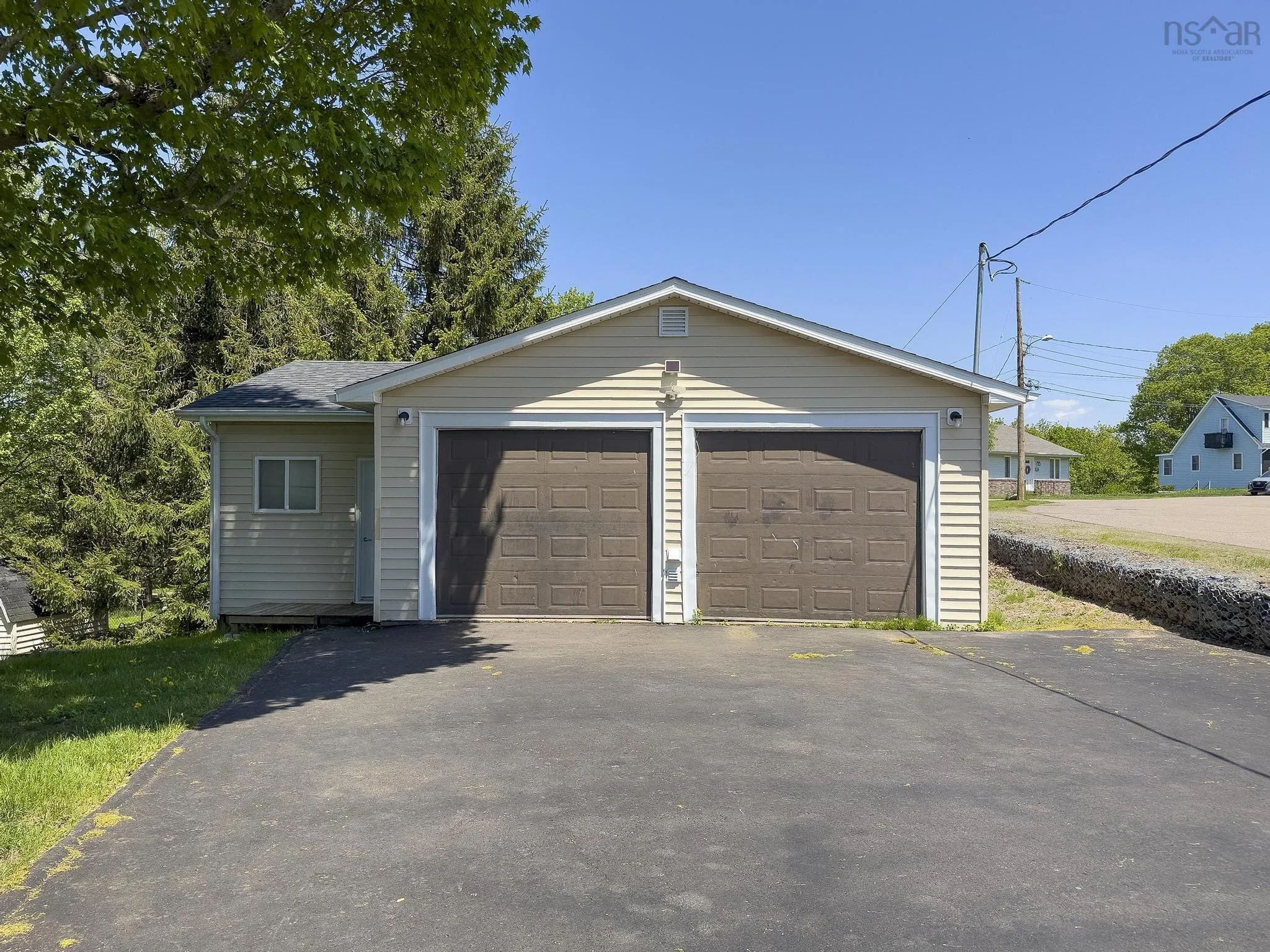 35 Lockhart Avenue, Truro, NS B2N 5T6, 3 Bedrooms Bedrooms, ,2 BathroomsBathrooms,Residential,For Sale,Lockhart,202512780