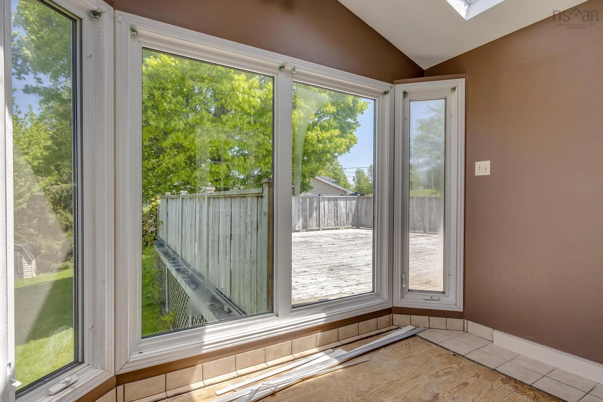 35 Lockhart Avenue, Truro, NS B2N 5T6, 3 Bedrooms Bedrooms, ,2 BathroomsBathrooms,Residential,For Sale,Lockhart,202512780