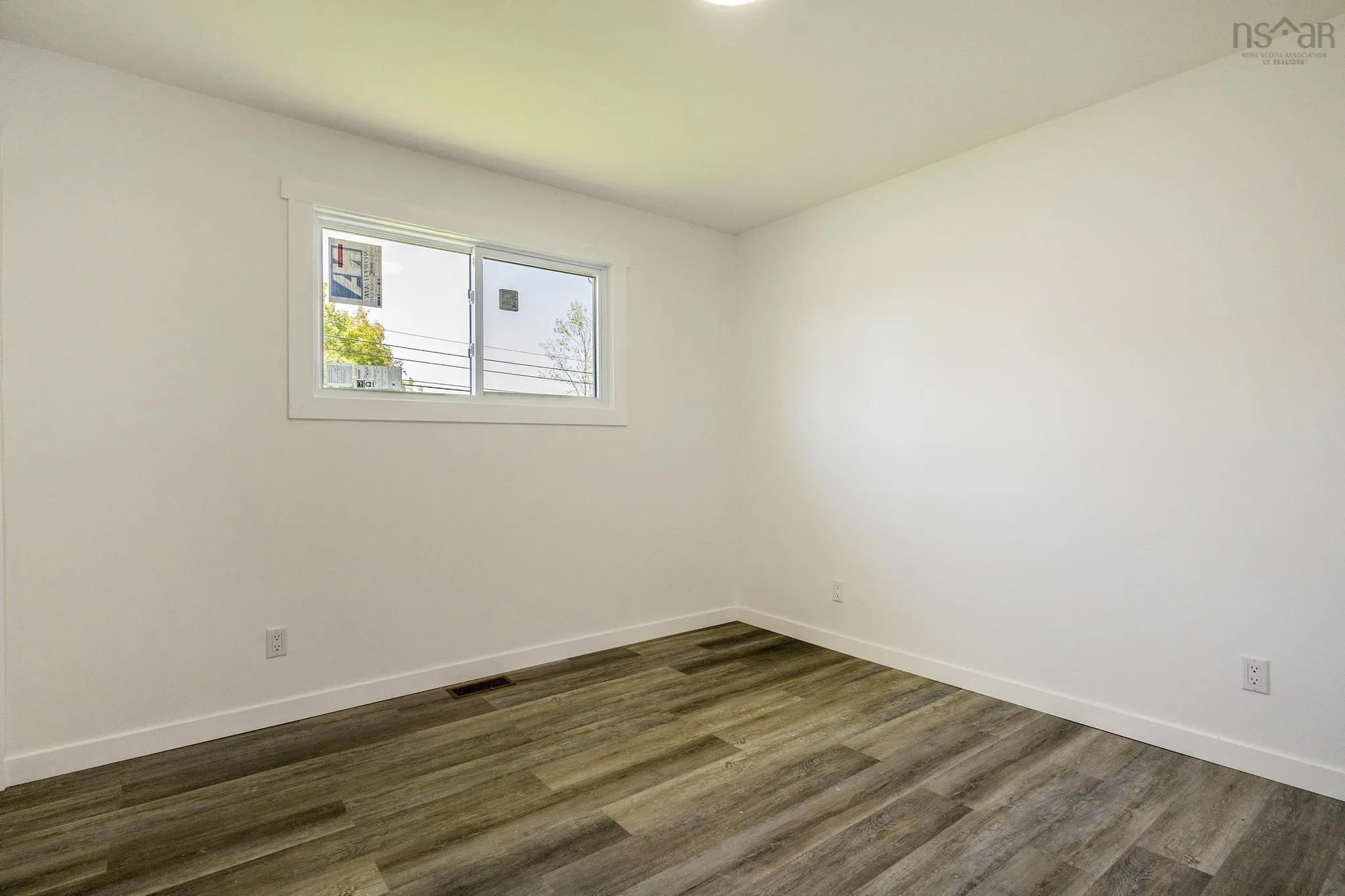 35 Lockhart Avenue, Truro, NS B2N 5T6, 3 Bedrooms Bedrooms, ,2 BathroomsBathrooms,Residential,For Sale,Lockhart,202512780