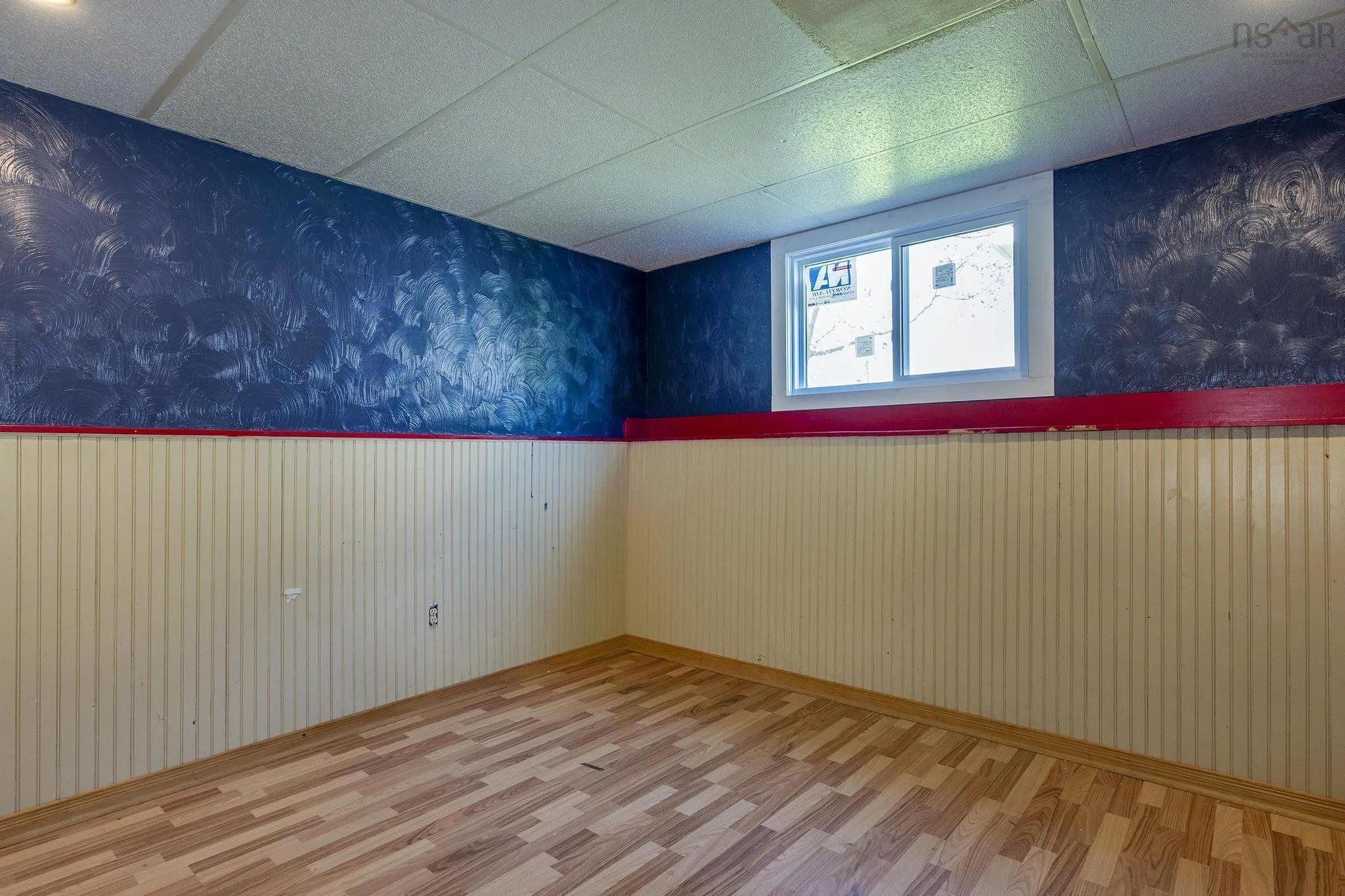 35 Lockhart Avenue, Truro, NS B2N 5T6, 3 Bedrooms Bedrooms, ,2 BathroomsBathrooms,Residential,For Sale,Lockhart,202512780
