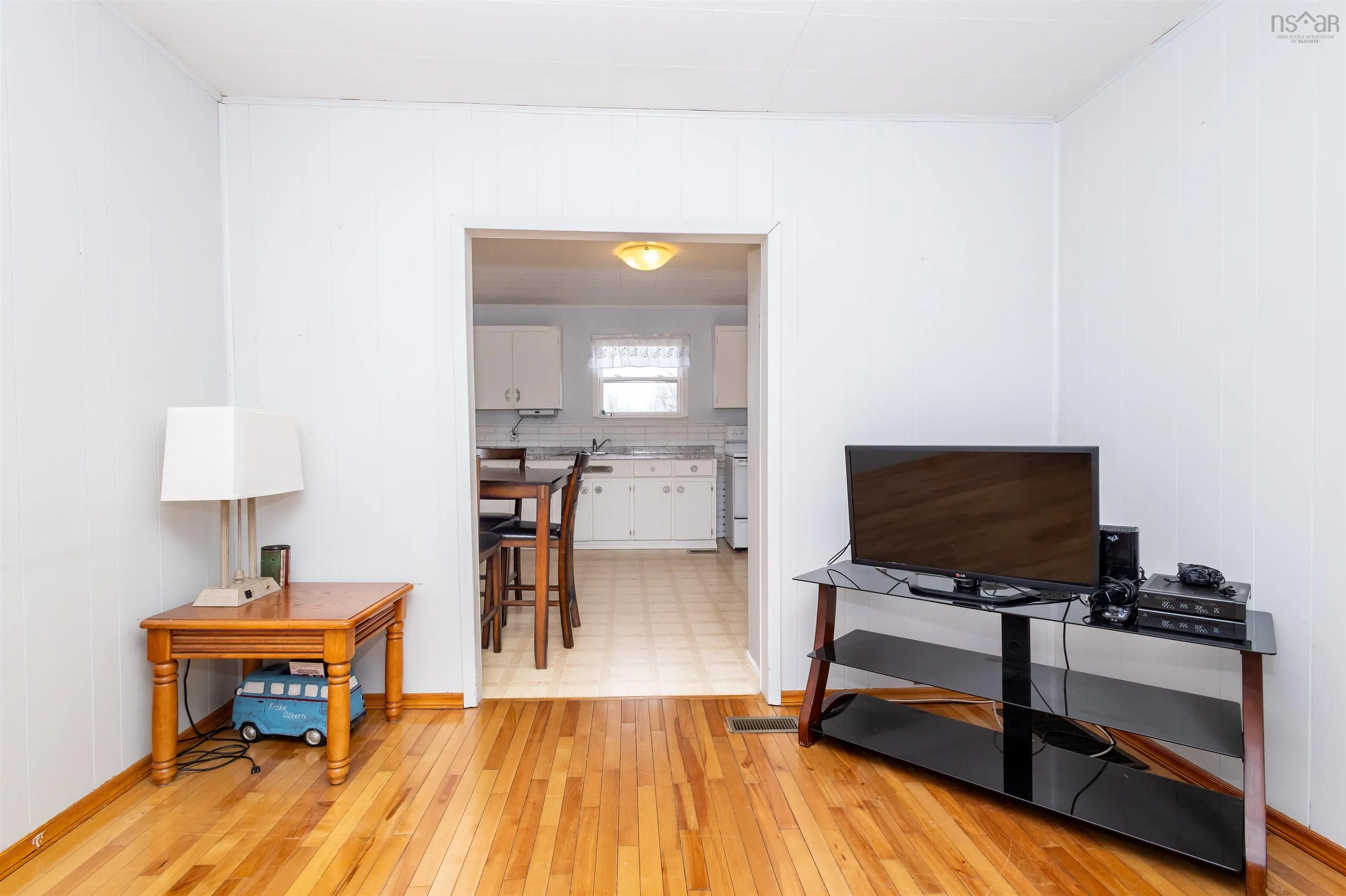 3461 Macleod Avenue, New Waterford Ns B1h 1k5, 2 Bedrooms Bedrooms, ,1 BathroomBathrooms,Residential,For Sale,Macleod,202505118