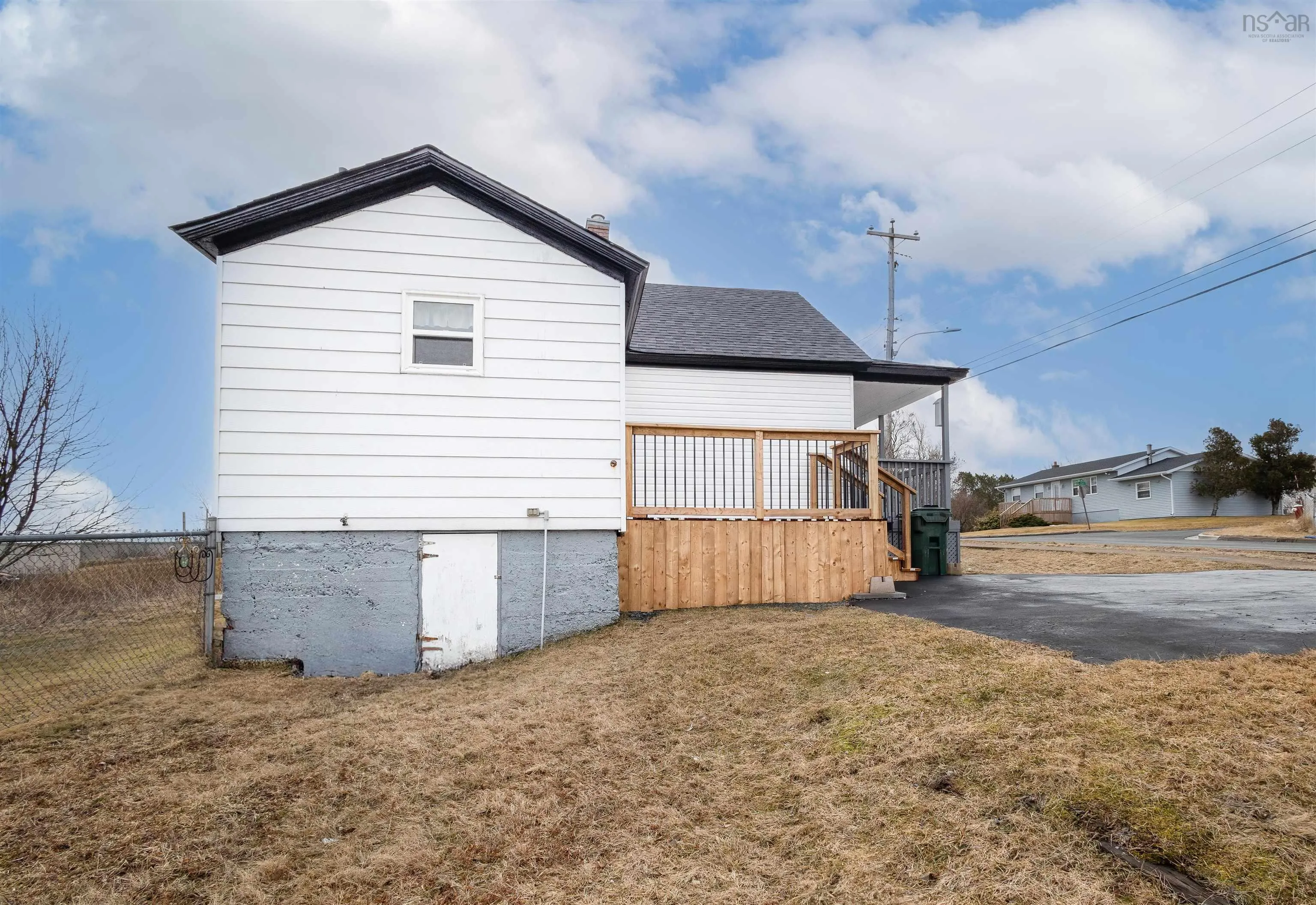 3461 Macleod Avenue, New Waterford Ns B1h 1k5, 2 Bedrooms Bedrooms, ,1 BathroomBathrooms,Residential,For Sale,Macleod,202505118
