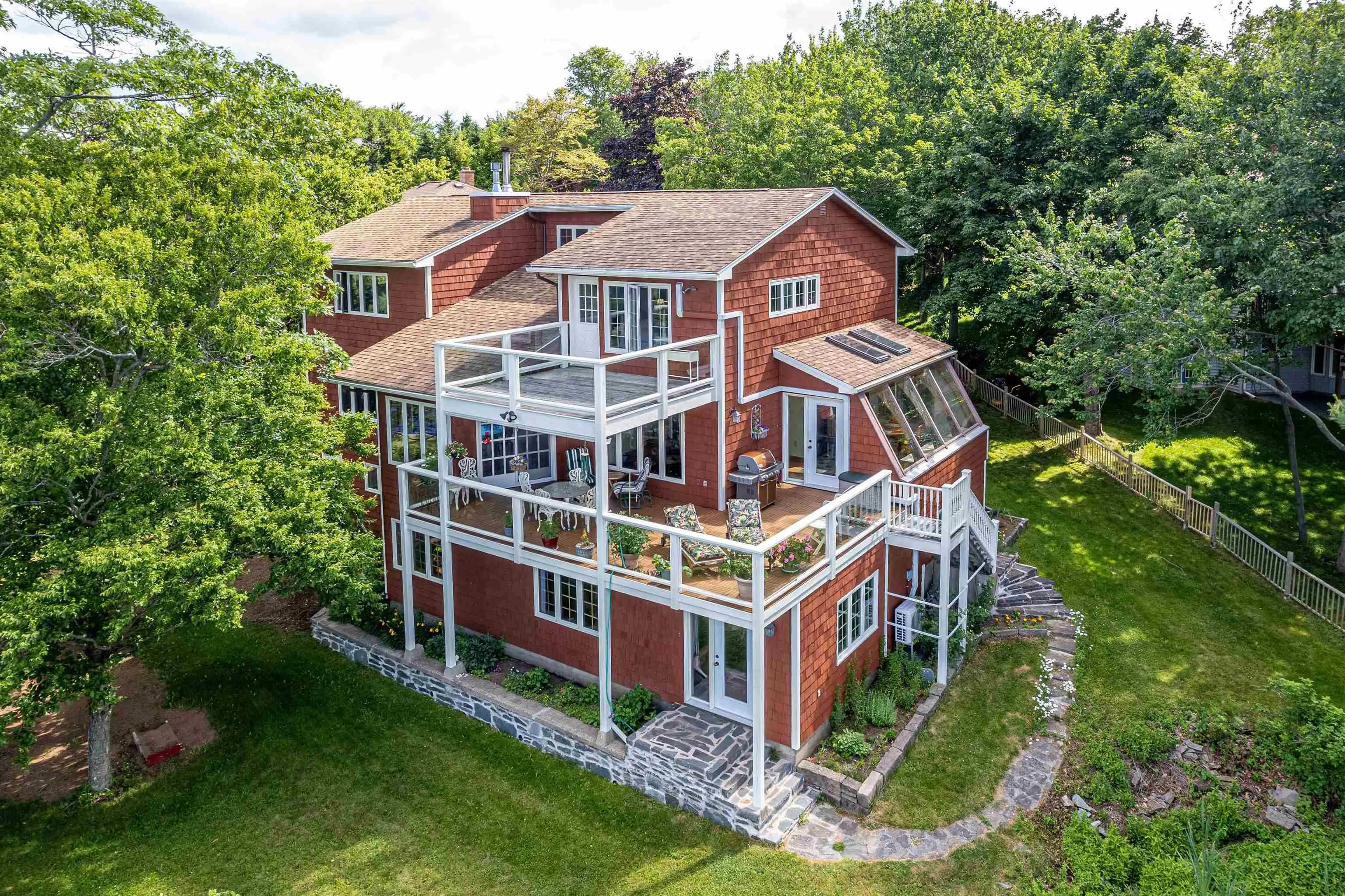 30 Sunset Drive, Dartmouth, NS B2X 2R8, 3 Bedrooms Bedrooms, ,3 BathroomsBathrooms,Residential,For Sale,Sunset,202516774