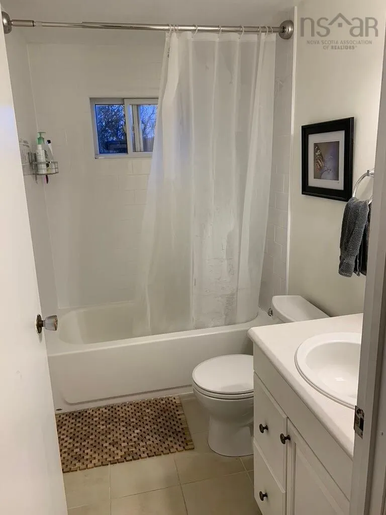 83 Redoubt Way, Eastern Passage, NS B3G 1E7, 4 Bedrooms Bedrooms, ,2 BathroomsBathrooms,Residential,For Sale,Redoubt,202520735