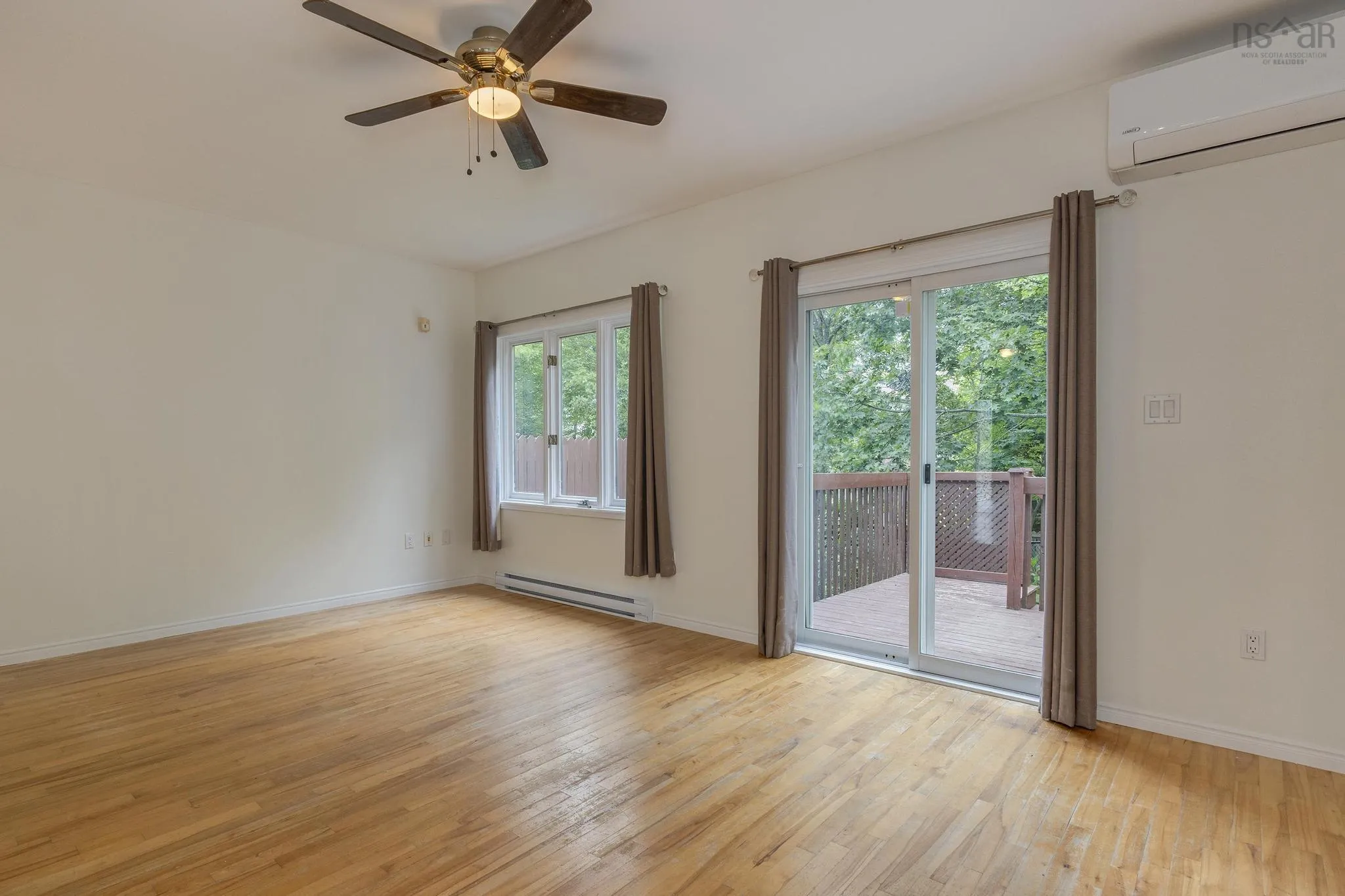 32 Oakvale Court, Timberlea, NS B3T 1K7, 4 Bedrooms Bedrooms, ,2 BathroomsBathrooms,Residential,For Sale,Oakvale,202521850