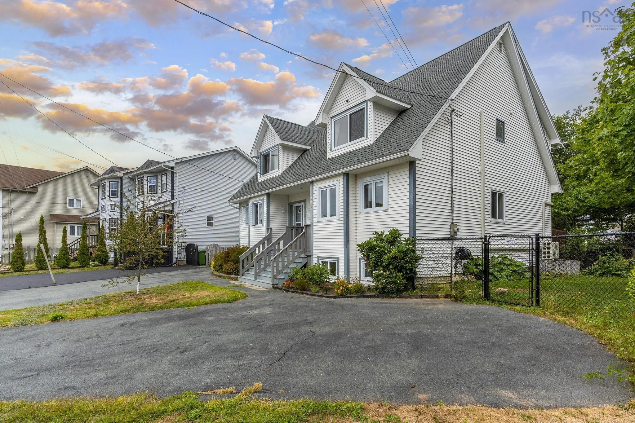 32 Oakvale Court, Timberlea, NS B3T 1K7, 4 Bedrooms Bedrooms, ,2 BathroomsBathrooms,Residential,For Sale,Oakvale,202521850