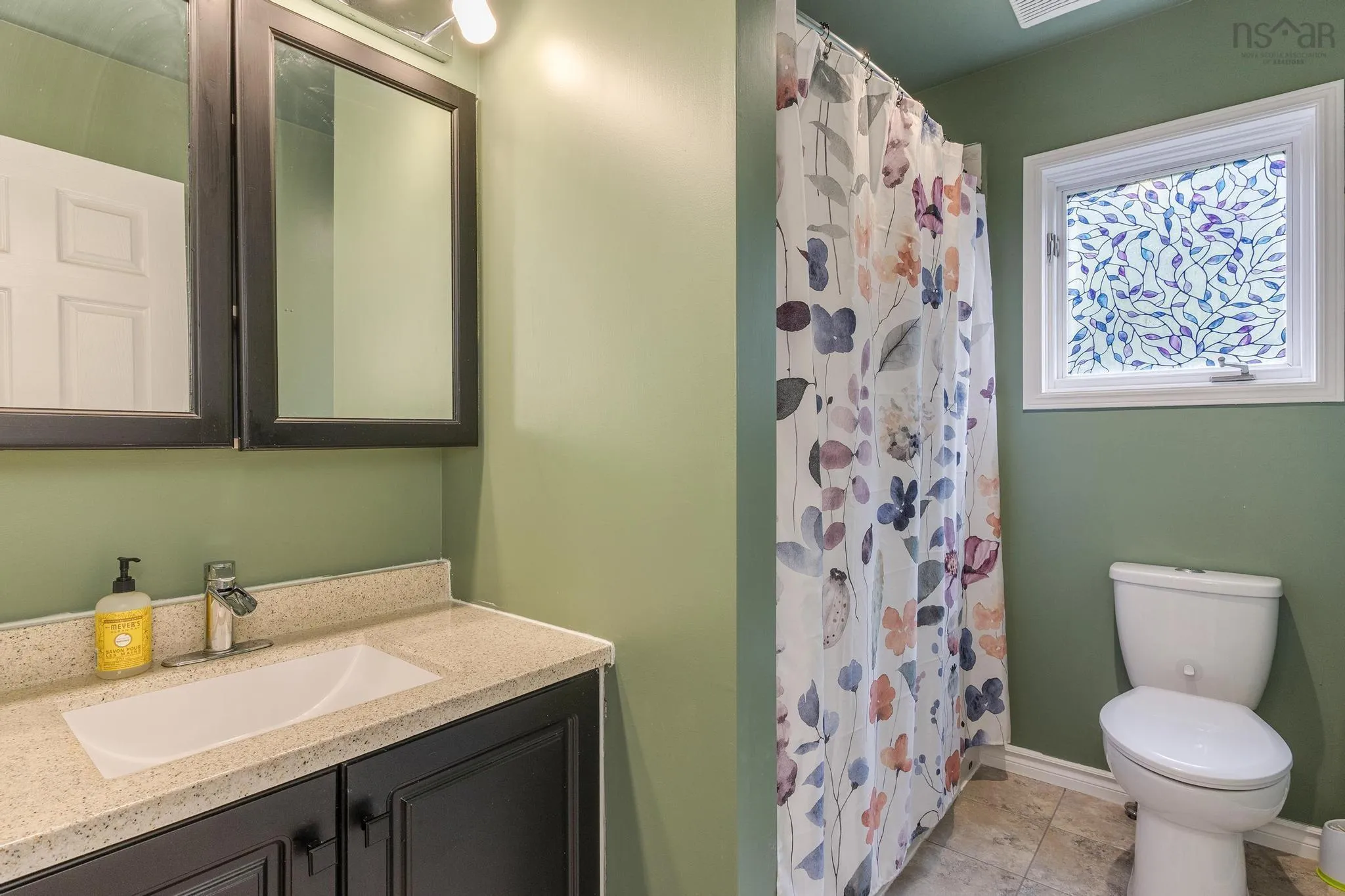 32 Oakvale Court, Timberlea, NS B3T 1K7, 4 Bedrooms Bedrooms, ,2 BathroomsBathrooms,Residential,For Sale,Oakvale,202521850