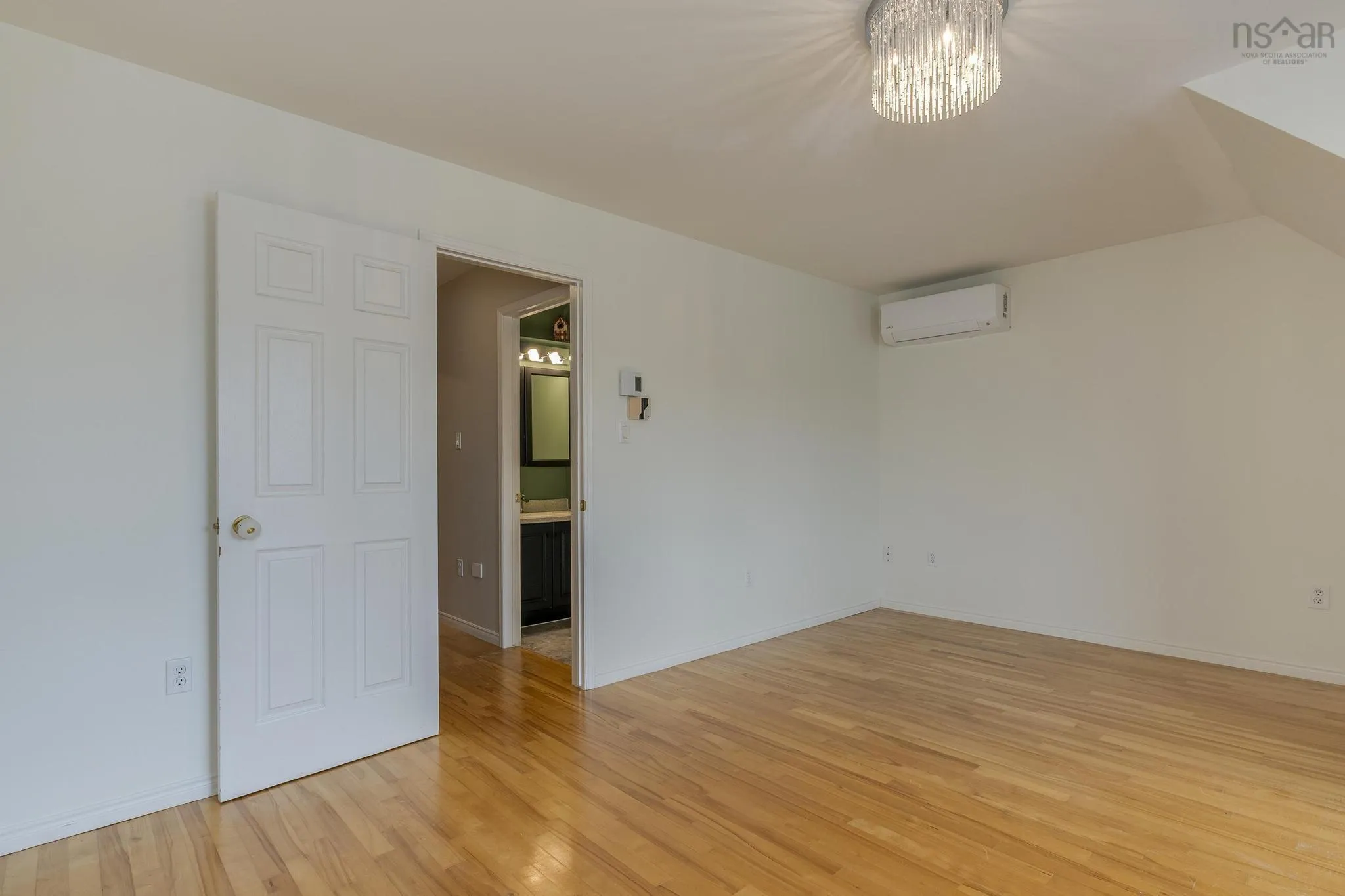 32 Oakvale Court, Timberlea, NS B3T 1K7, 4 Bedrooms Bedrooms, ,2 BathroomsBathrooms,Residential,For Sale,Oakvale,202521850