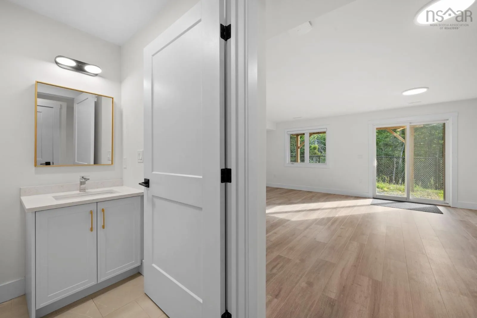69 Breaktrail Drive, Bedford, NS B4B 2J8, 4 Bedrooms Bedrooms, ,4 BathroomsBathrooms,Residential,For Sale,Breaktrail,202523339