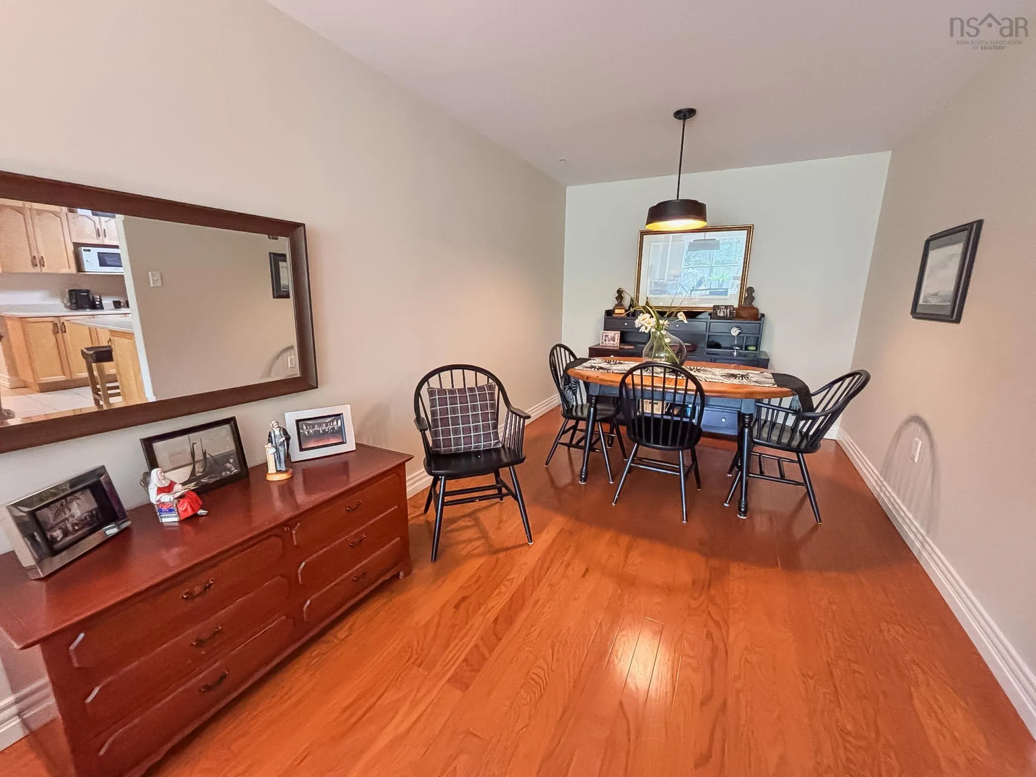 476 Main Street Suite 105, Mahone Bay, NS B0J 2E0, 2 Bedrooms Bedrooms, ,2 BathroomsBathrooms,Residential,For Sale,Main,202518981