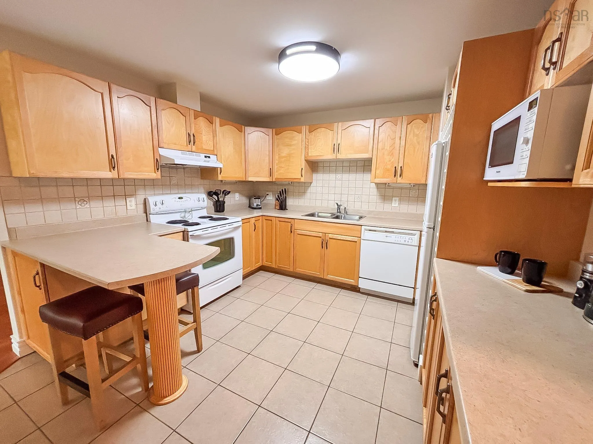 476 Main Street Suite 105, Mahone Bay, NS B0J 2E0, 2 Bedrooms Bedrooms, ,2 BathroomsBathrooms,Residential,For Sale,Main,202518981
