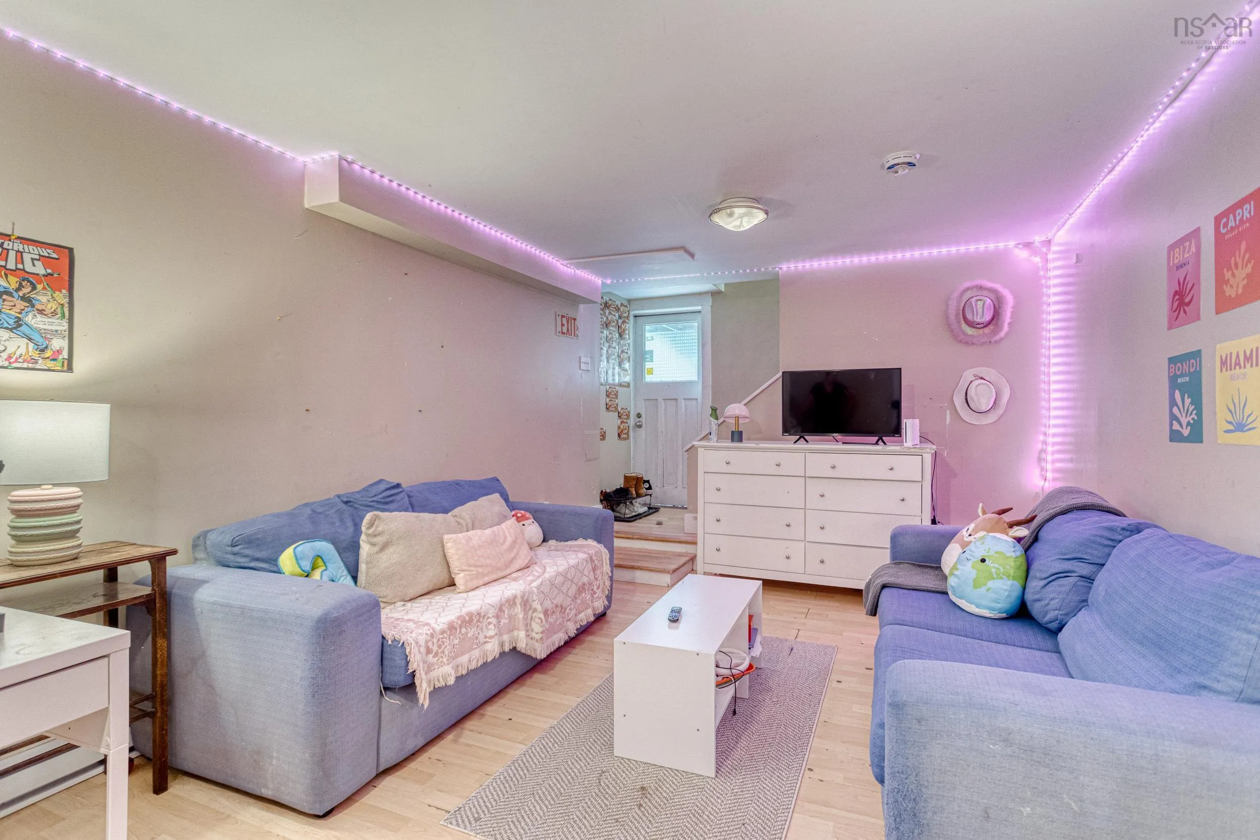 1577 Vernon Street, Halifax, NS B3H 3M8, 8 Bedrooms Bedrooms, ,4 BathroomsBathrooms,Residential,For Sale,Vernon,202523207