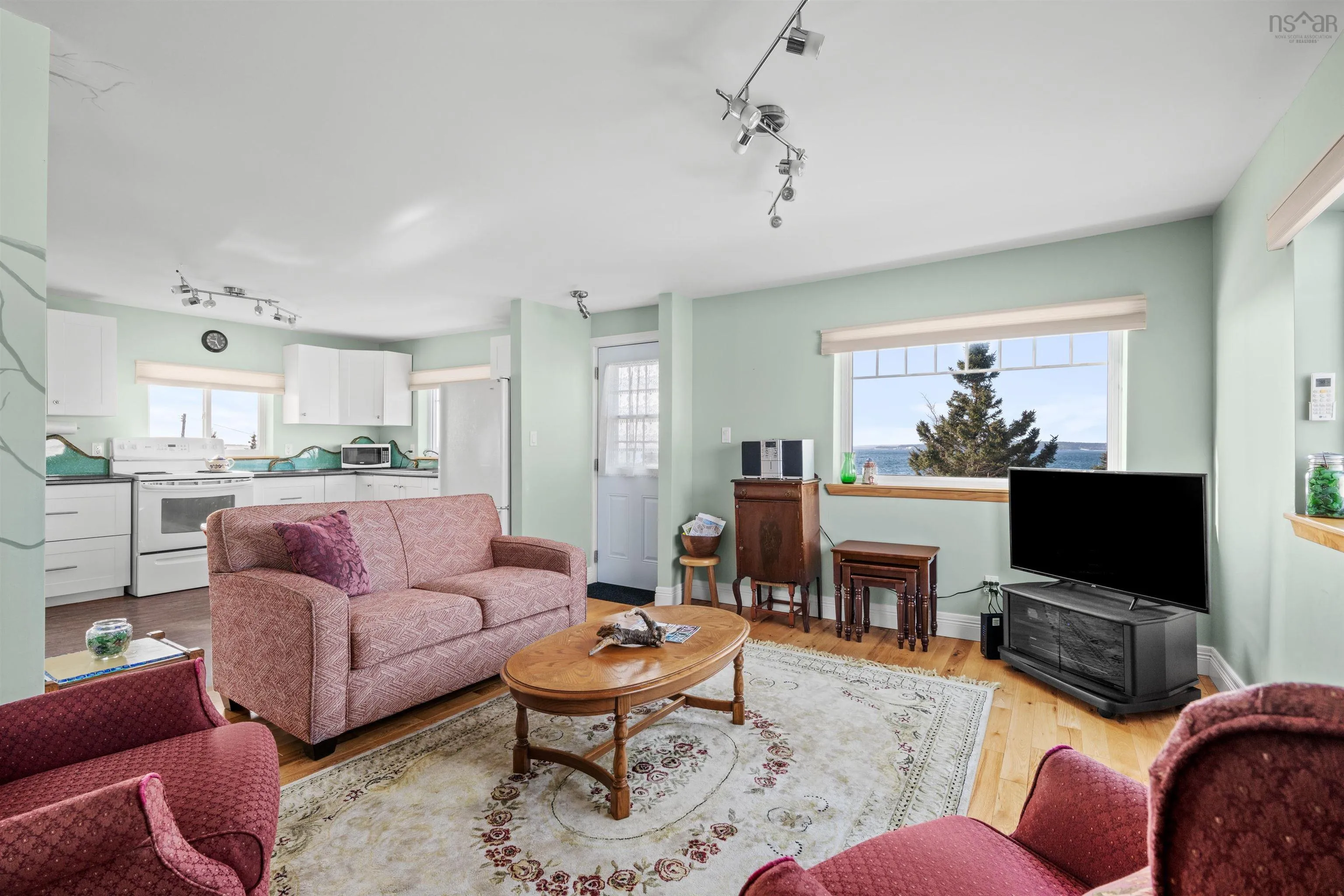 125 The Point Road, Blue Rocks, NS B0J 2C0, 2 Bedrooms Bedrooms, ,3 BathroomsBathrooms,Residential,For Sale,The Point,202521988