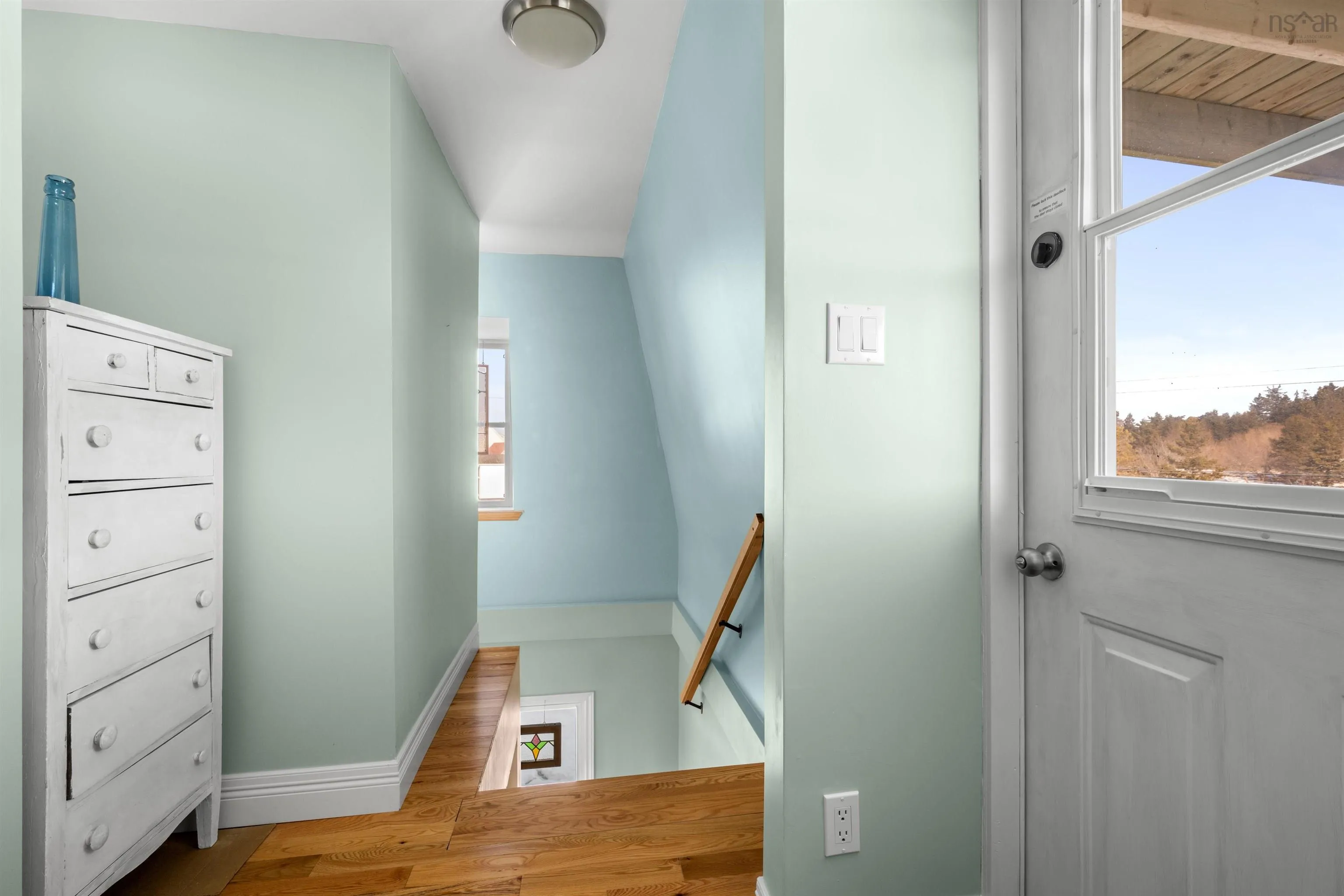 125 The Point Road, Blue Rocks, NS B0J 2C0, 2 Bedrooms Bedrooms, ,3 BathroomsBathrooms,Residential,For Sale,The Point,202521988
