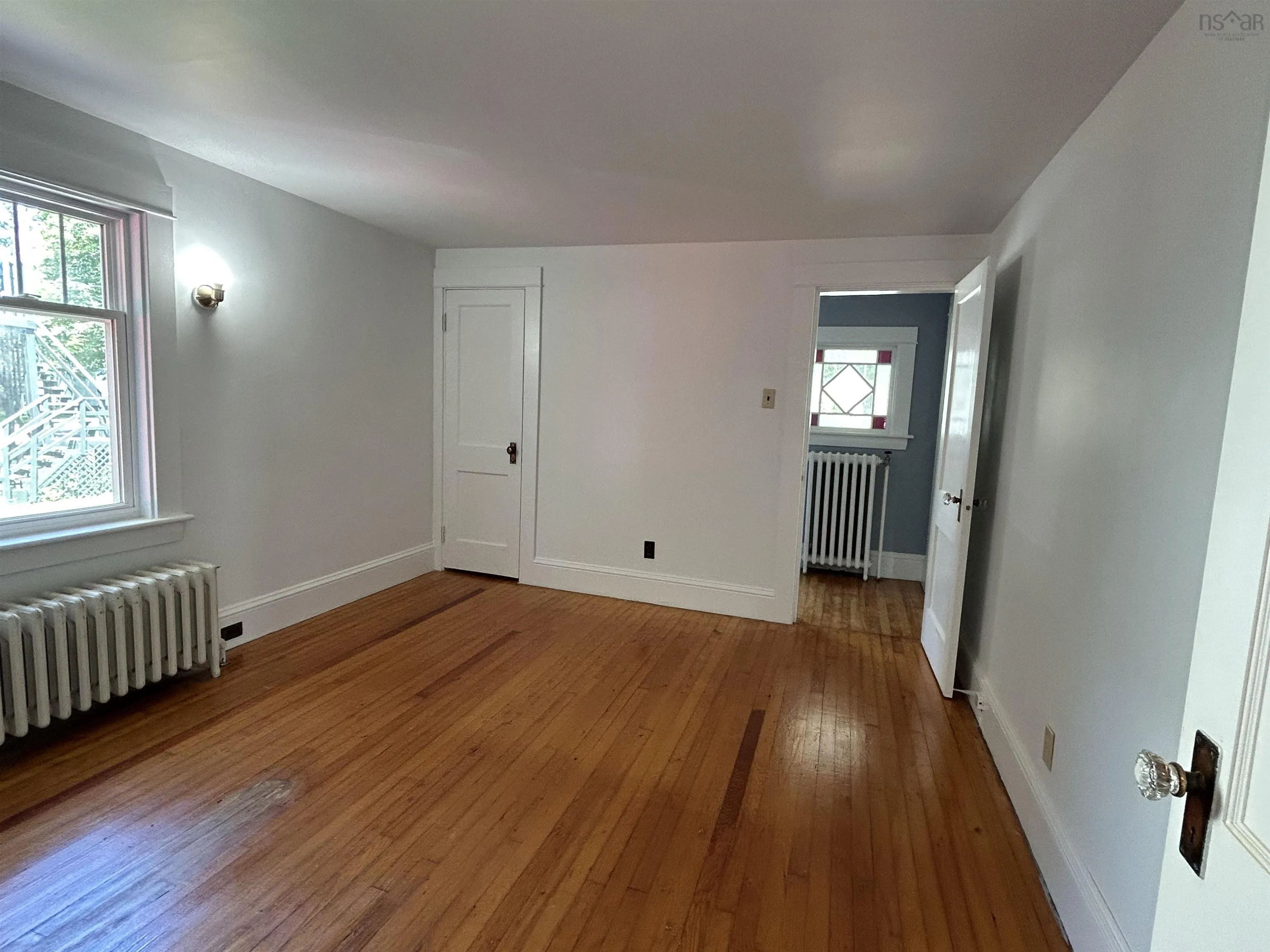 25 Cumberland Street, Yarmouth, NS B5A 1C9, 4 Bedrooms Bedrooms, ,2 BathroomsBathrooms,Residential,For Sale,Cumberland,202513617