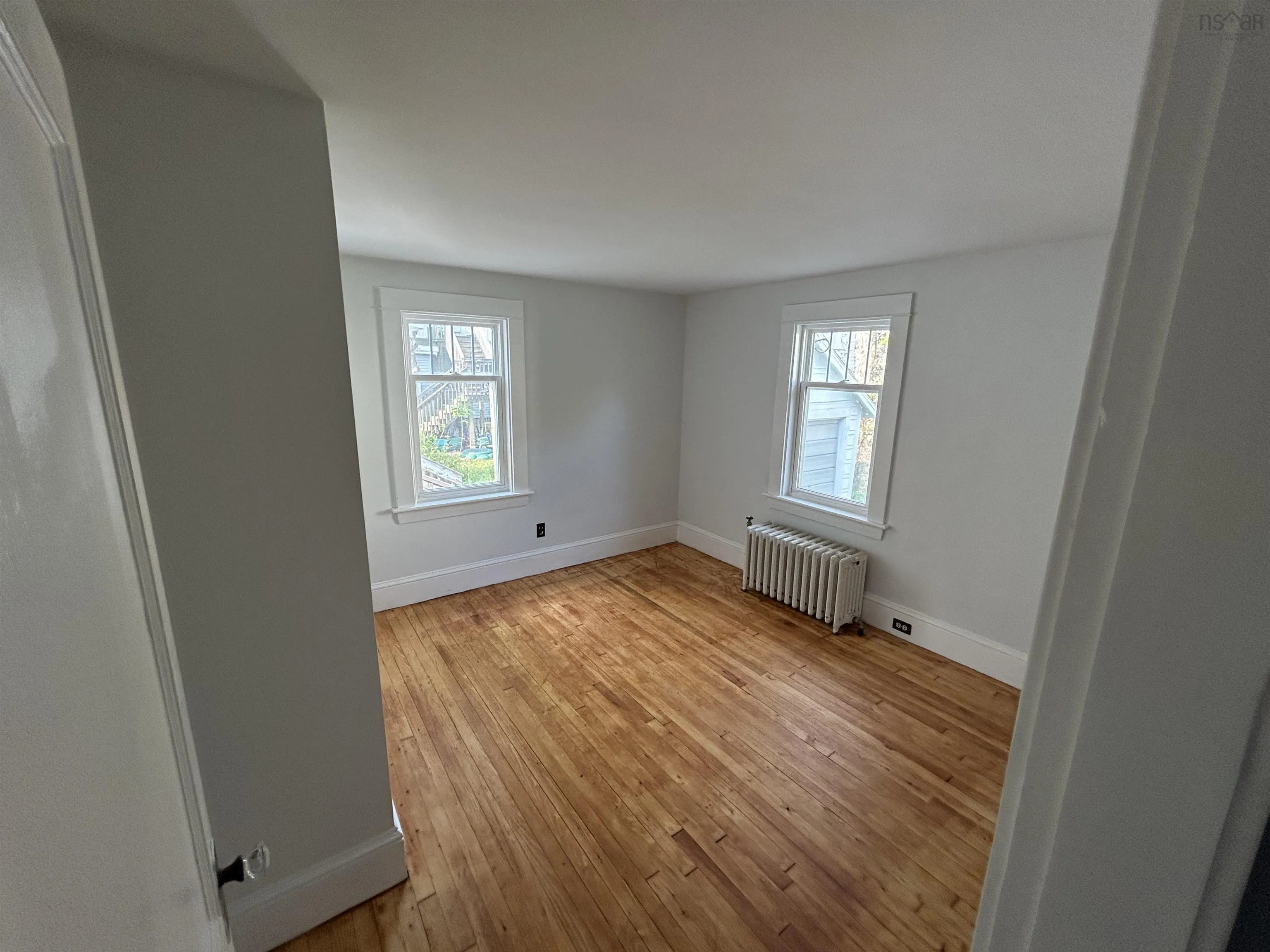 25 Cumberland Street, Yarmouth, NS B5A 1C9, 4 Bedrooms Bedrooms, ,2 BathroomsBathrooms,Residential,For Sale,Cumberland,202513617