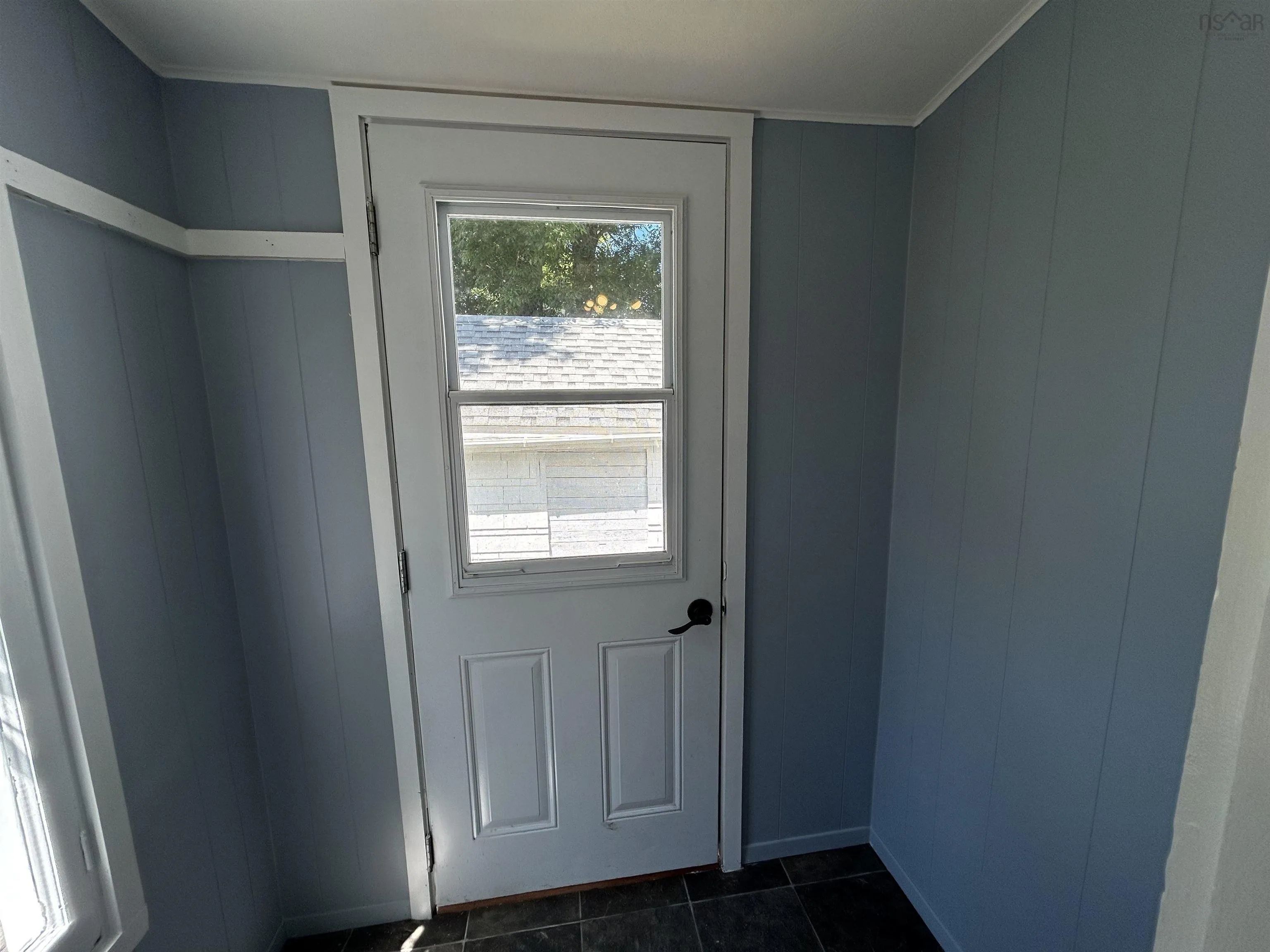 25 Cumberland Street, Yarmouth, NS B5A 1C9, 4 Bedrooms Bedrooms, ,2 BathroomsBathrooms,Residential,For Sale,Cumberland,202513617