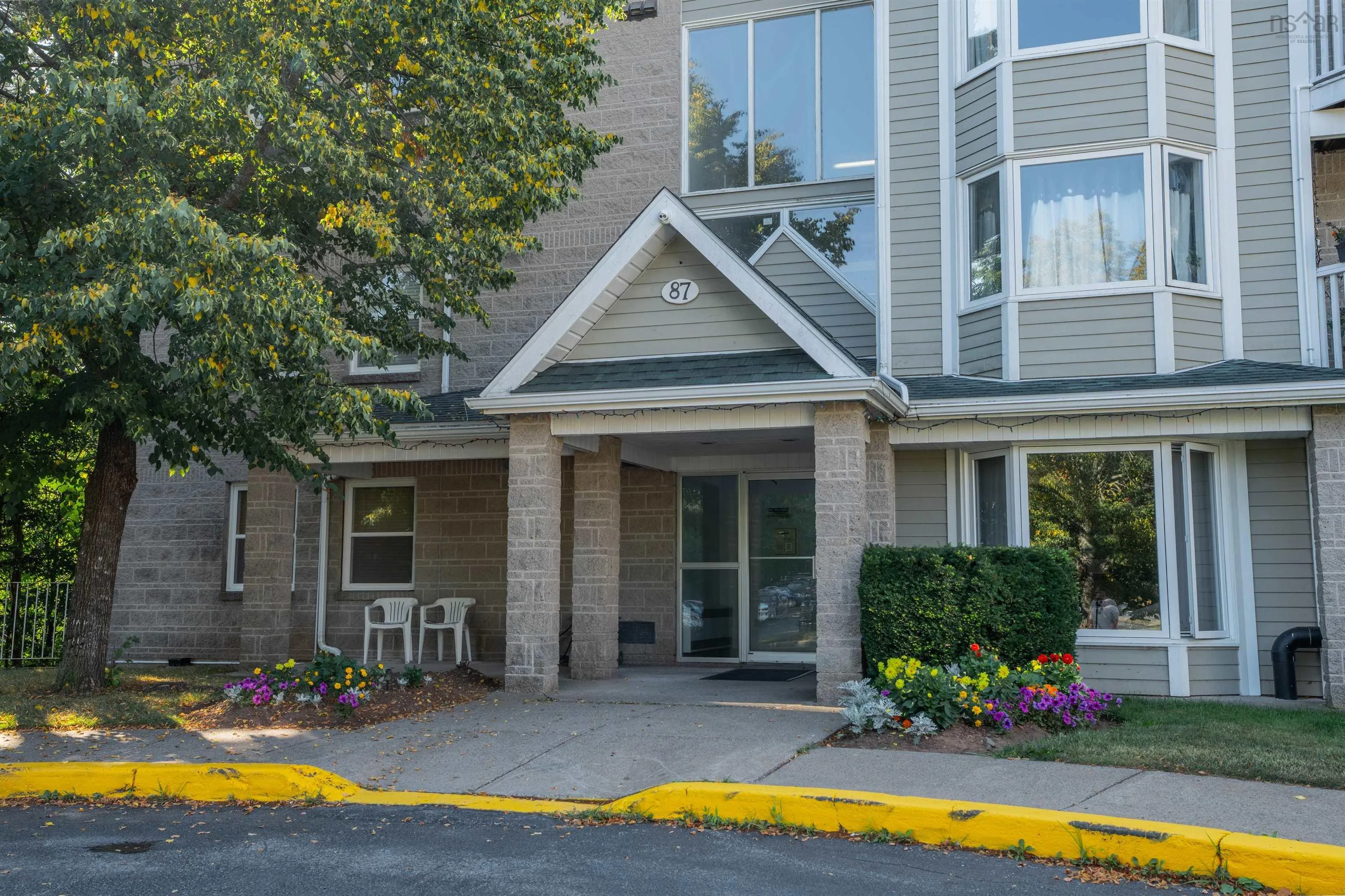409-87 Kearney Lake Road, Clayton Park, NS B3M 4H1, 2 Bedrooms Bedrooms, ,1 BathroomBathrooms,Residential,For Sale,Kearney Lake,202519523