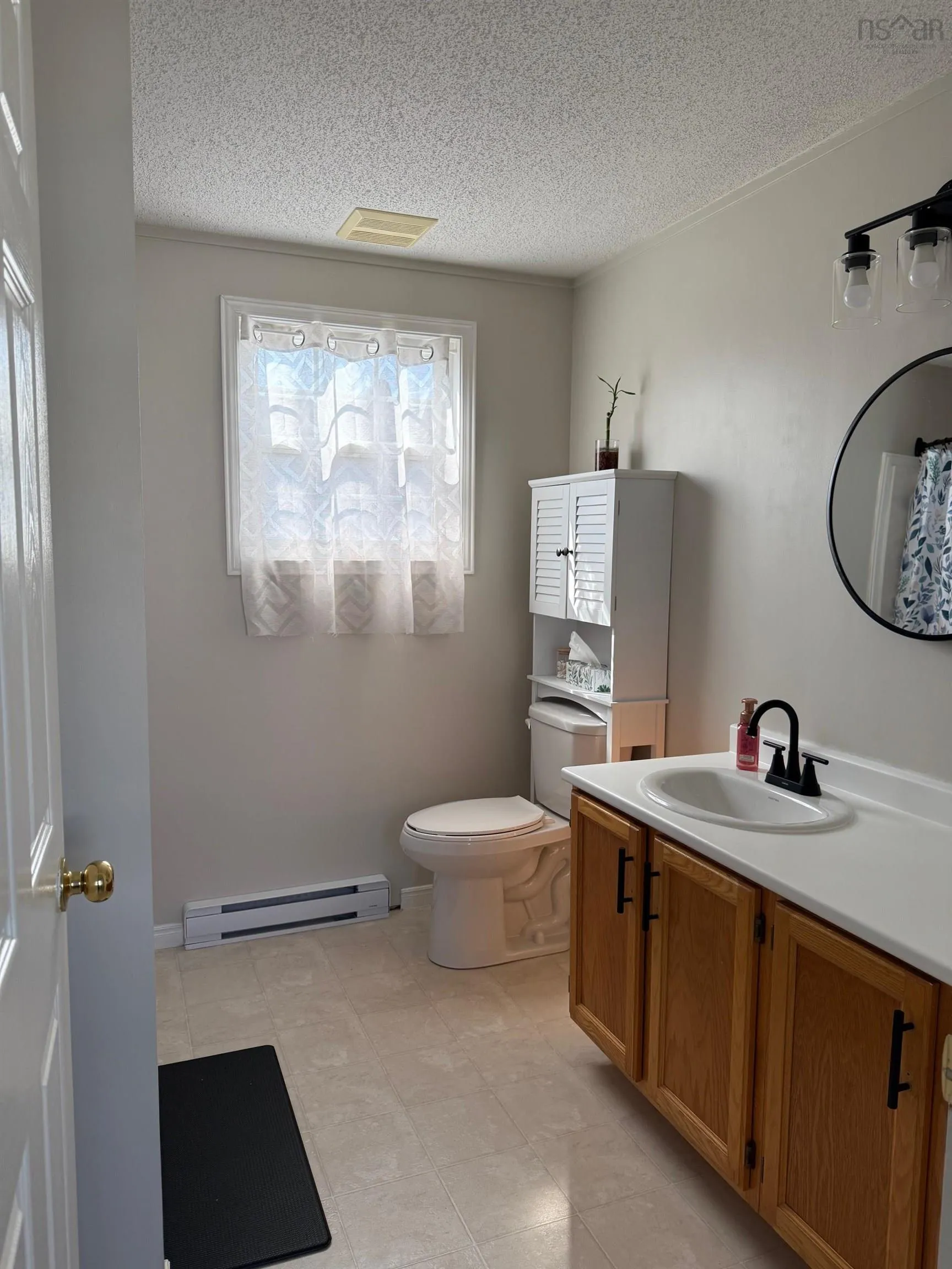 14 Belmont Drive, Bridgewater, NS B4V 4E5, 3 Bedrooms Bedrooms, ,1 BathroomBathrooms,Residential,For Sale,Belmont,202518759