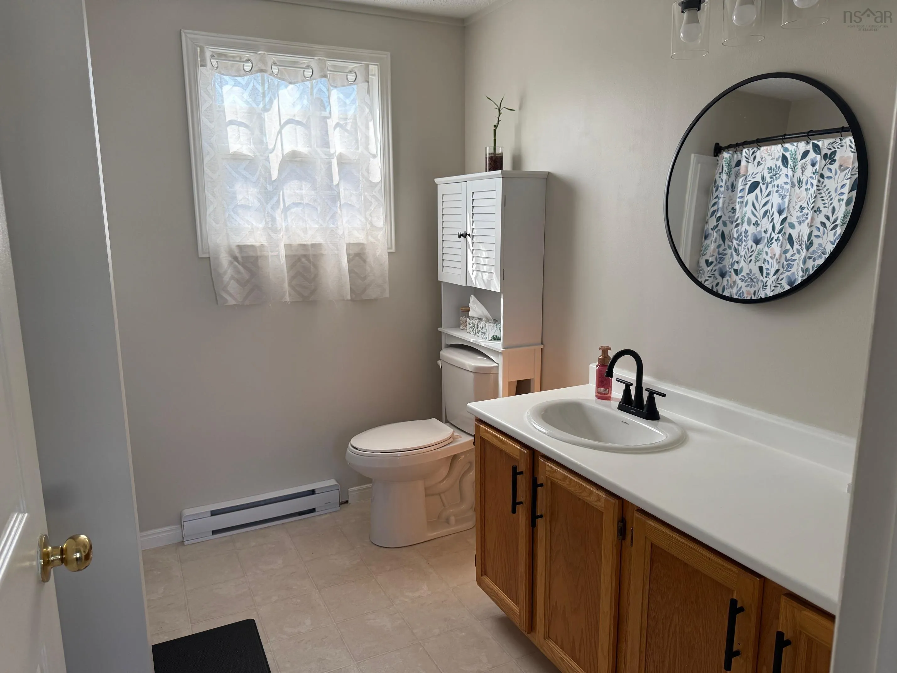 14 Belmont Drive, Bridgewater, NS B4V 4E5, 3 Bedrooms Bedrooms, ,1 BathroomBathrooms,Residential,For Sale,Belmont,202518759