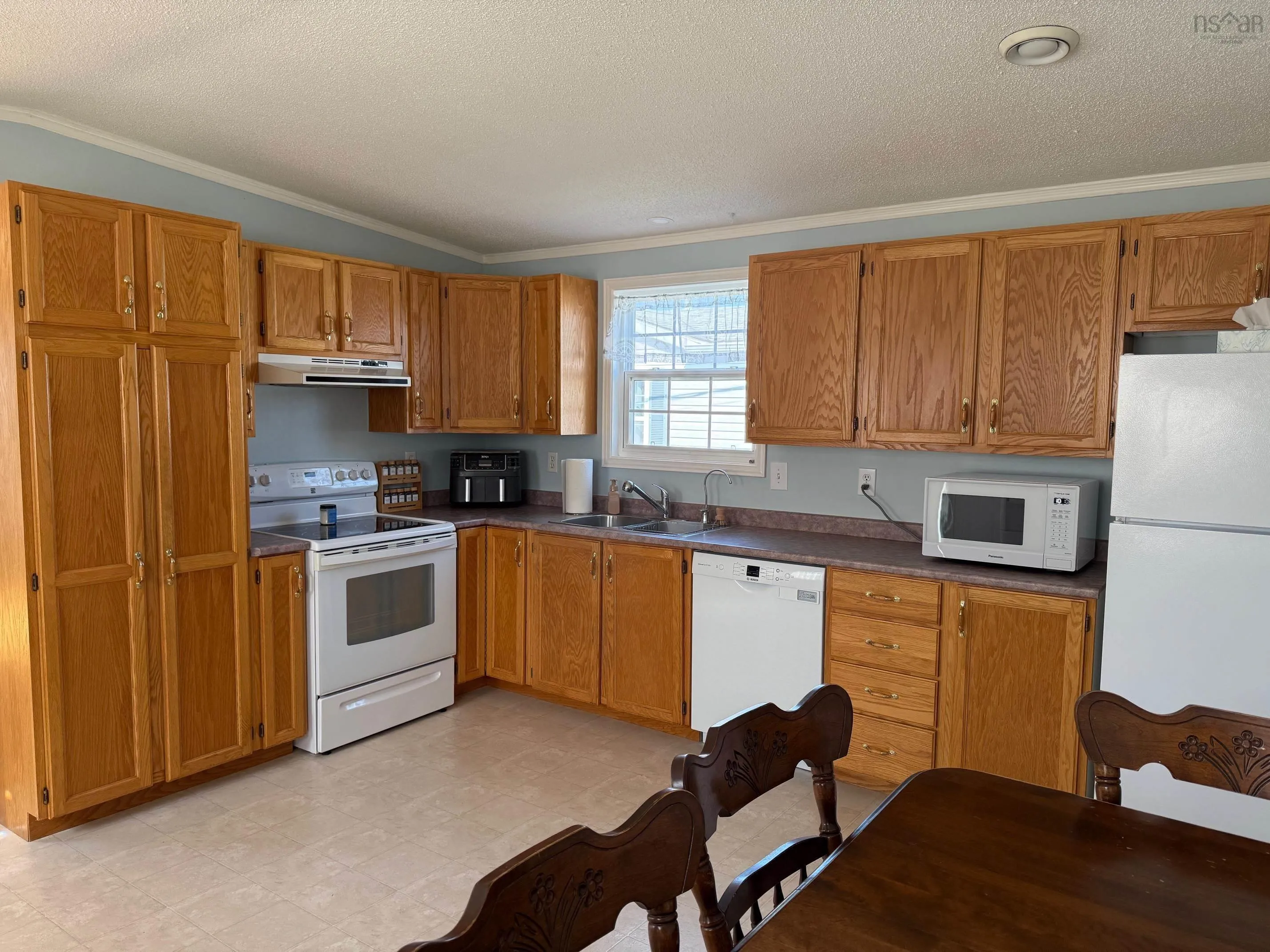 14 Belmont Drive, Bridgewater, NS B4V 4E5, 3 Bedrooms Bedrooms, ,1 BathroomBathrooms,Residential,For Sale,Belmont,202518759
