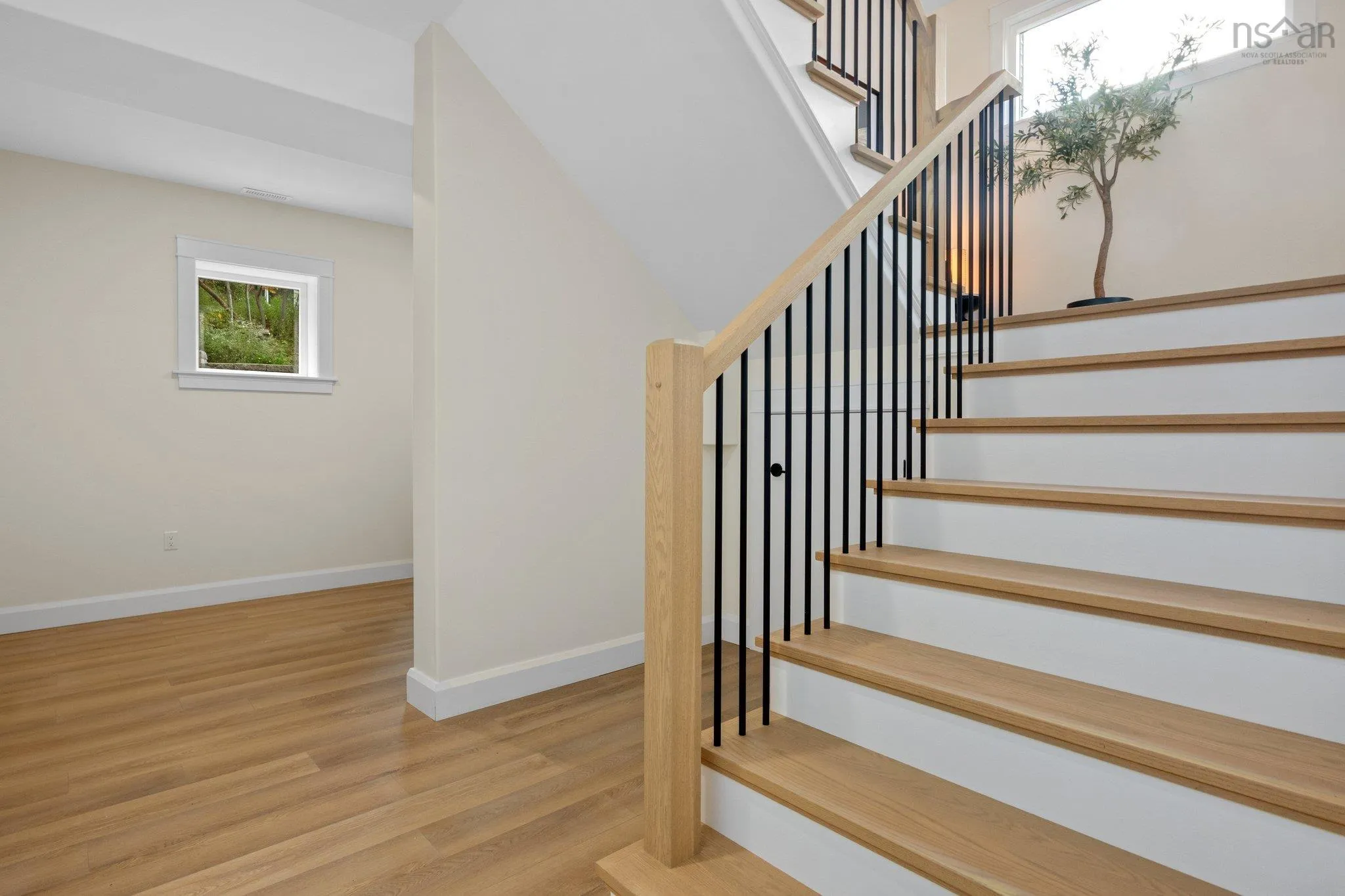 978 Winwick Road, Halifax Ns B3h 4l5, 4 Bedrooms Bedrooms, ,5 BathroomsBathrooms,Residential,For Sale,Winwick,202507957