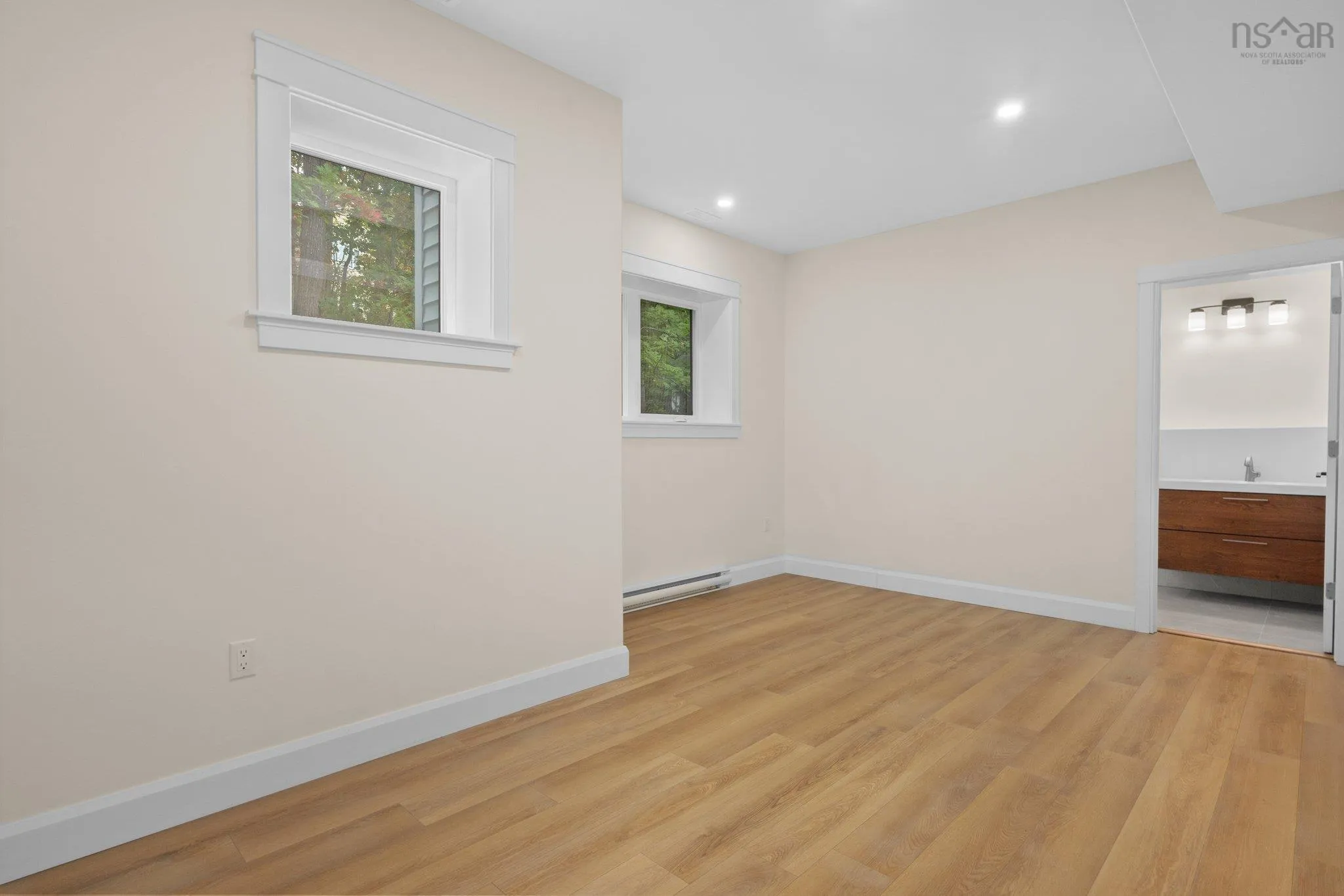 978 Winwick Road, Halifax Ns B3h 4l5, 4 Bedrooms Bedrooms, ,5 BathroomsBathrooms,Residential,For Sale,Winwick,202507957