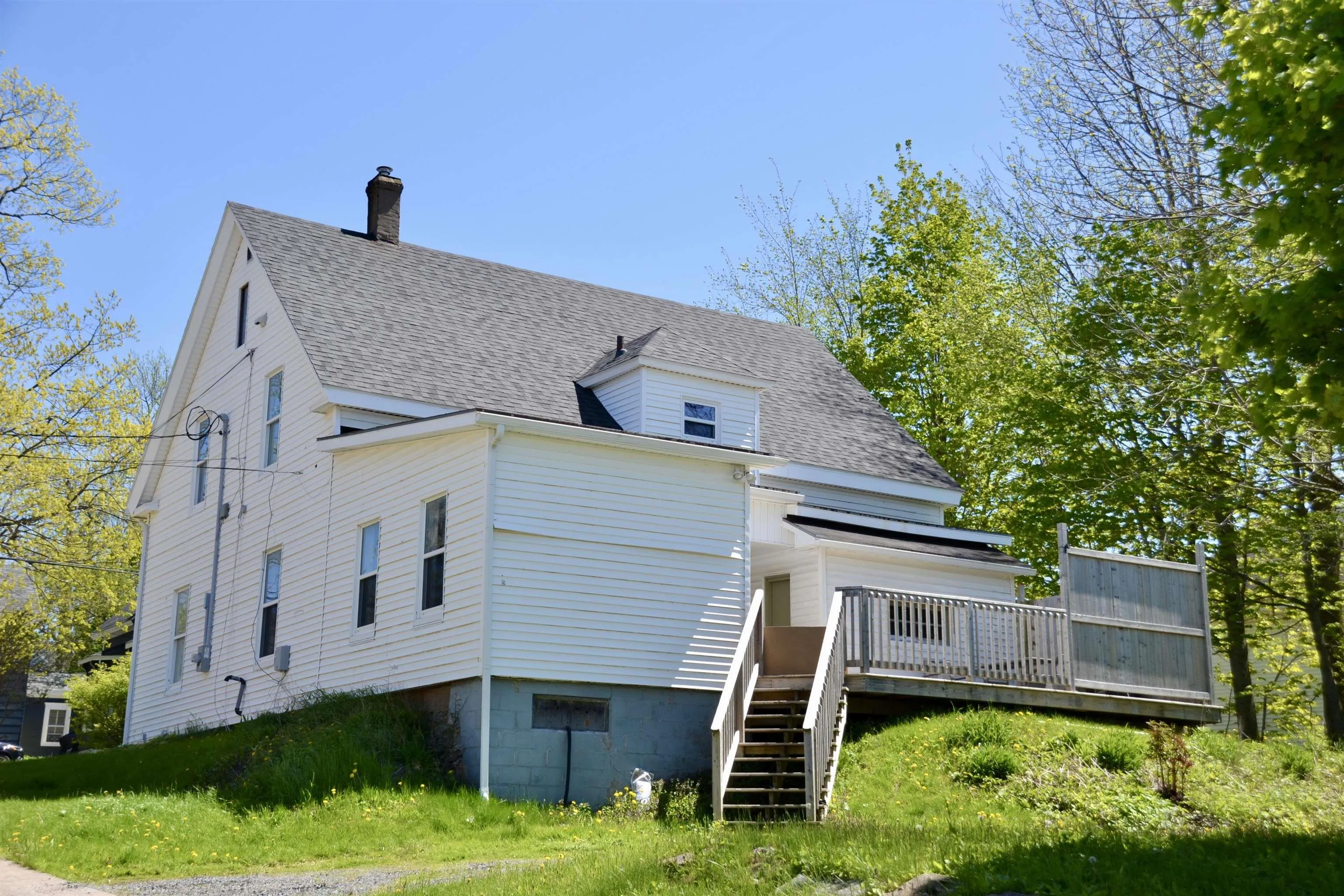 399 Macdonald Street, New Glasgow, NS B2H 2V7, 4 Bedrooms Bedrooms, ,2 BathroomsBathrooms,Residential,For Sale,Macdonald,202512999