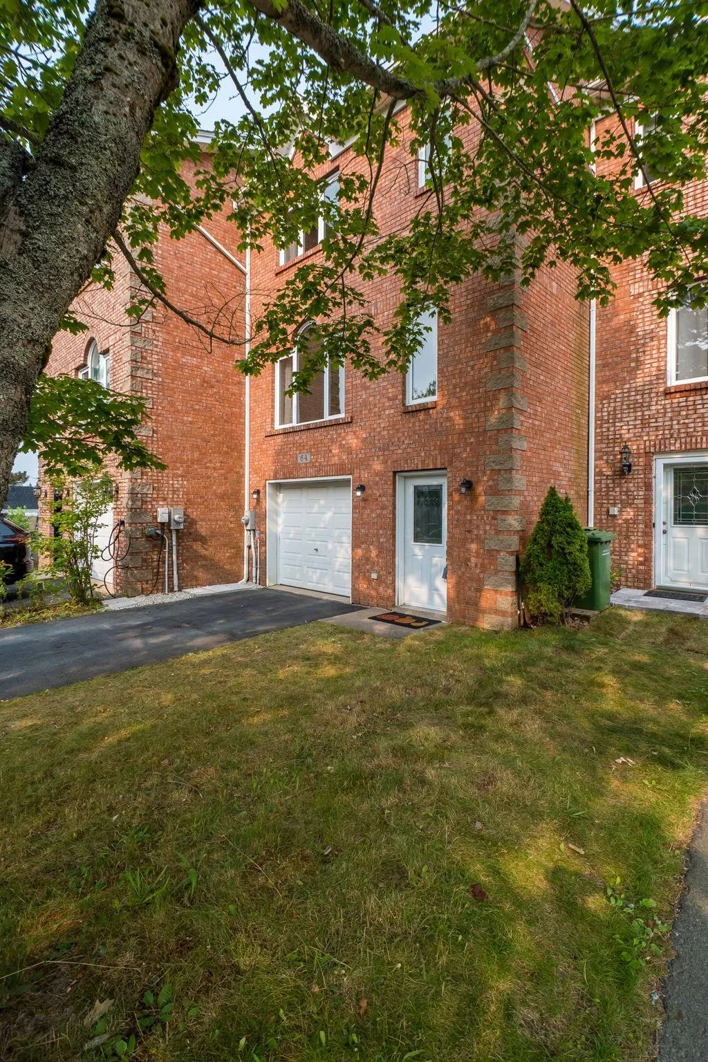 64 Brookshire Court, Bedford, NS B4A 4E2, 3 Bedrooms Bedrooms, ,3 BathroomsBathrooms,Residential,For Sale,Brookshire,202519740