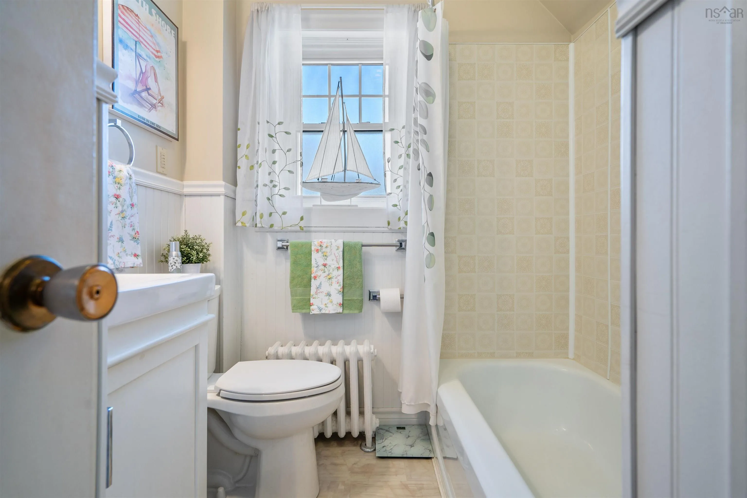 216 Brookside Avenue, New Glasgow, NS B2H 3E5, 3 Bedrooms Bedrooms, ,1 BathroomBathrooms,Residential,For Sale,Brookside,202505537