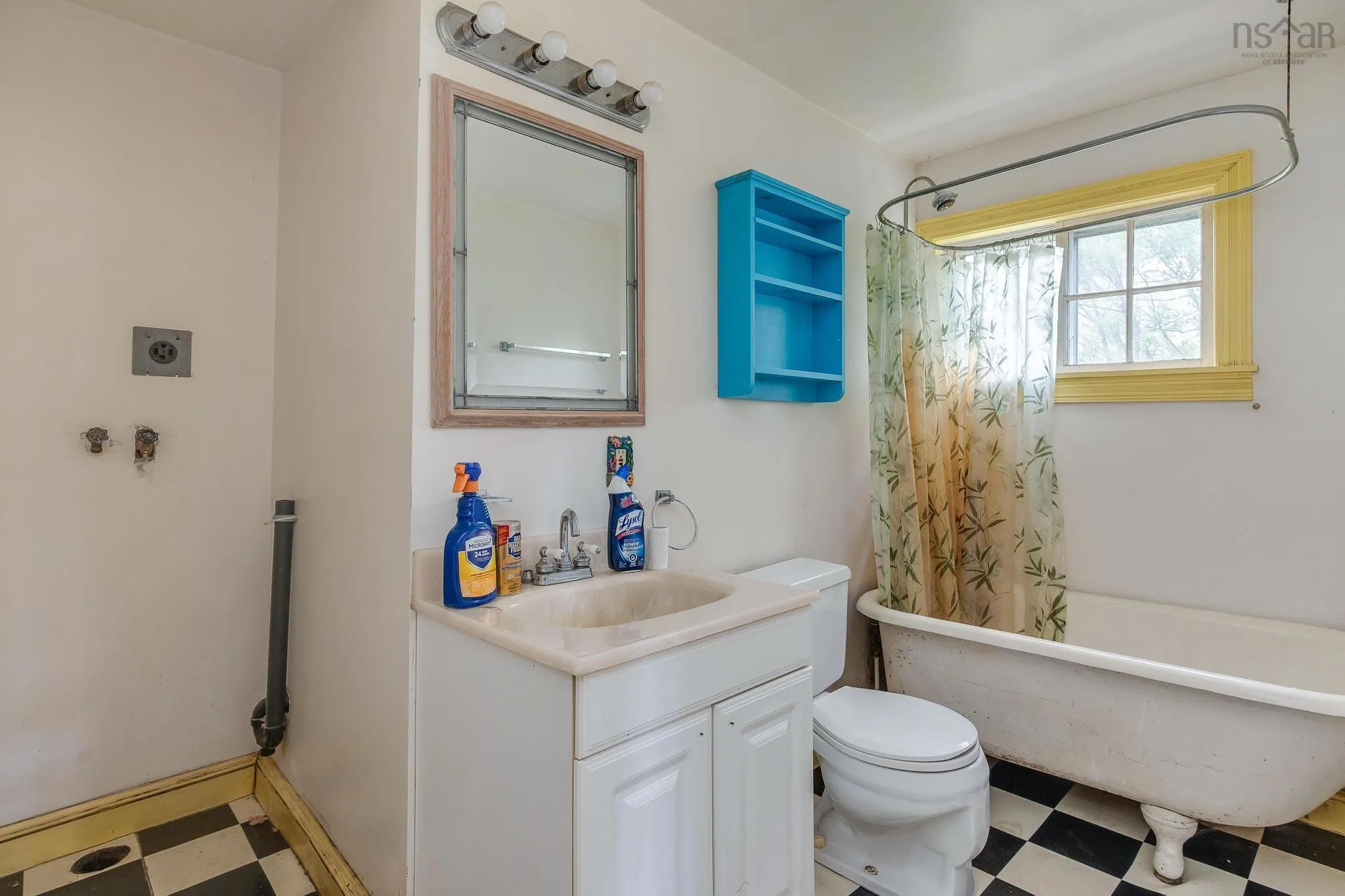 194 Paddy's Head Road, Indian Harbour, NS B3Z 3N8, 3 Bedrooms Bedrooms, ,2 BathroomsBathrooms,Residential,For Sale,Paddy's Head Road,202517732