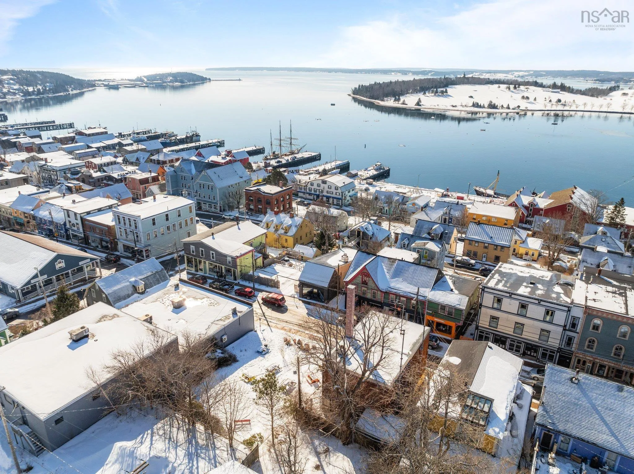 200 Lincoln Street, Lunenburg Ns B0j 2c0, ,Commercial Sale,For Sale,Lincoln,202504089