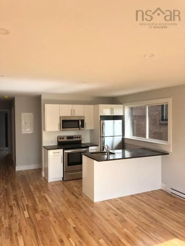 23 Best Street, Dartmouth, NS B3A 2W9, 11 Bedrooms Bedrooms, ,Residential Income,For Sale,Best,202512779