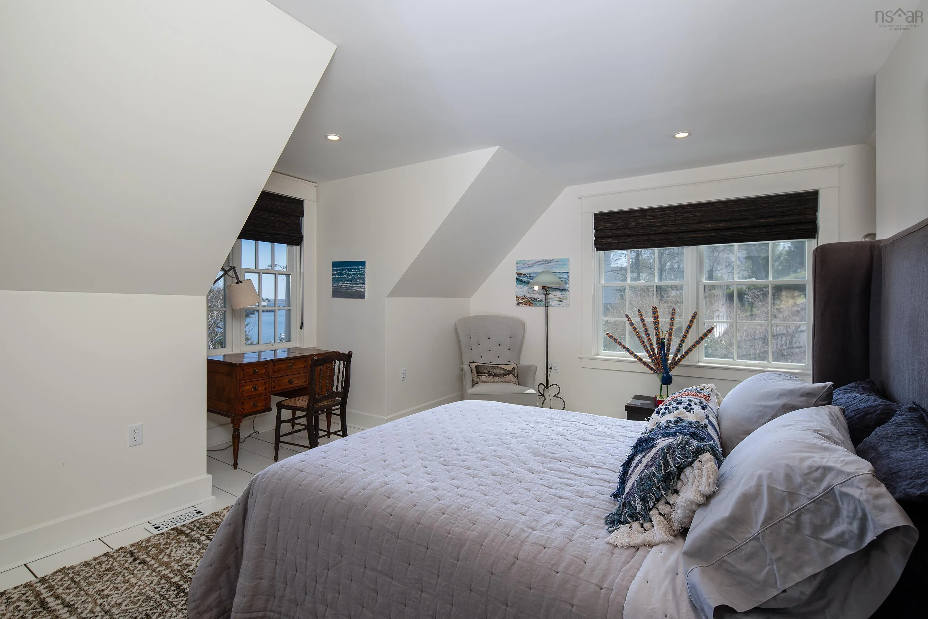 67 Water Street, Chester, NS B0J 1J0, 3 Bedrooms Bedrooms, ,4 BathroomsBathrooms,Residential,For Sale,Water,202513487