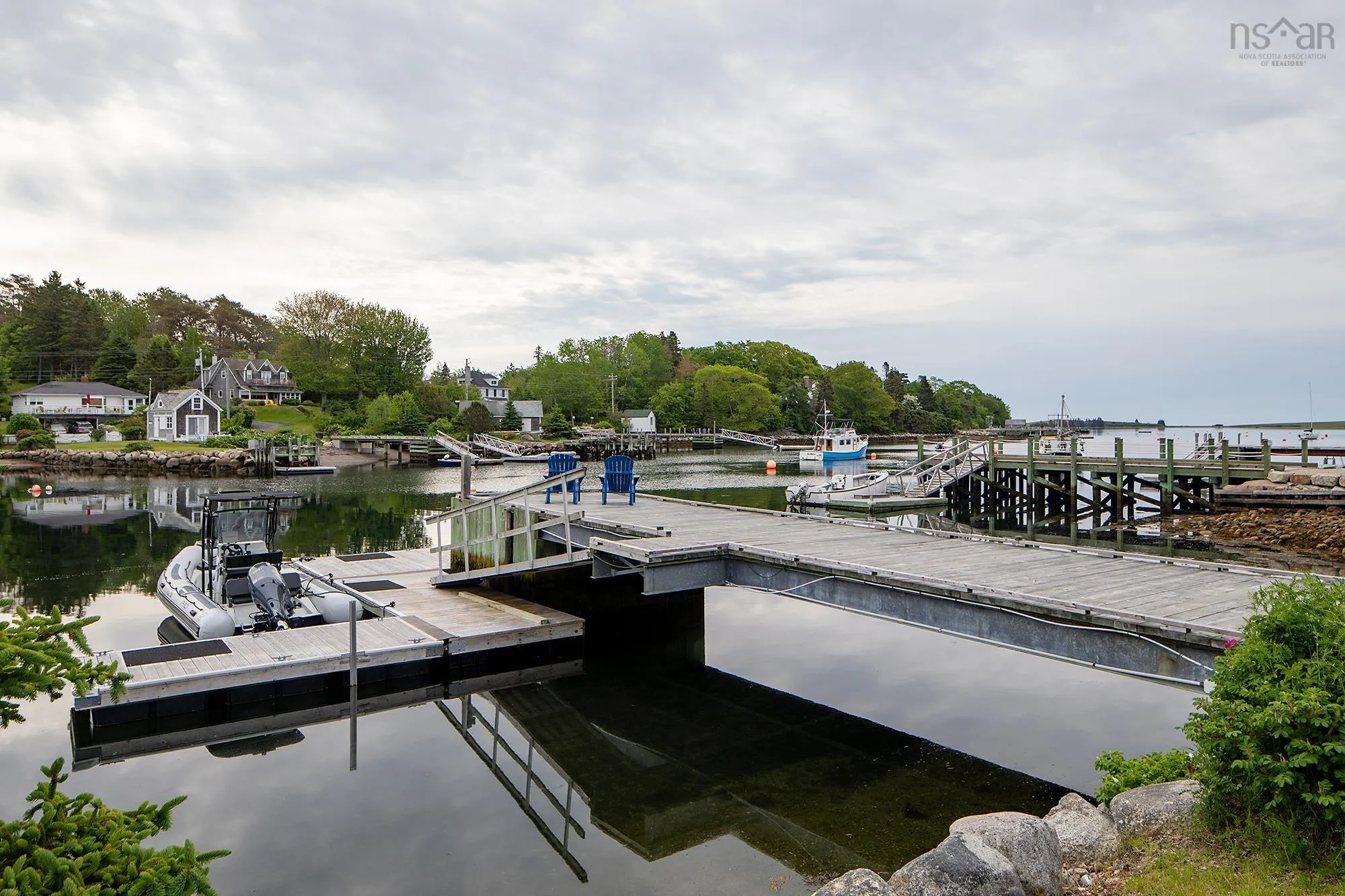 67 Water Street, Chester, NS B0J 1J0, 3 Bedrooms Bedrooms, ,4 BathroomsBathrooms,Residential,For Sale,Water,202513487