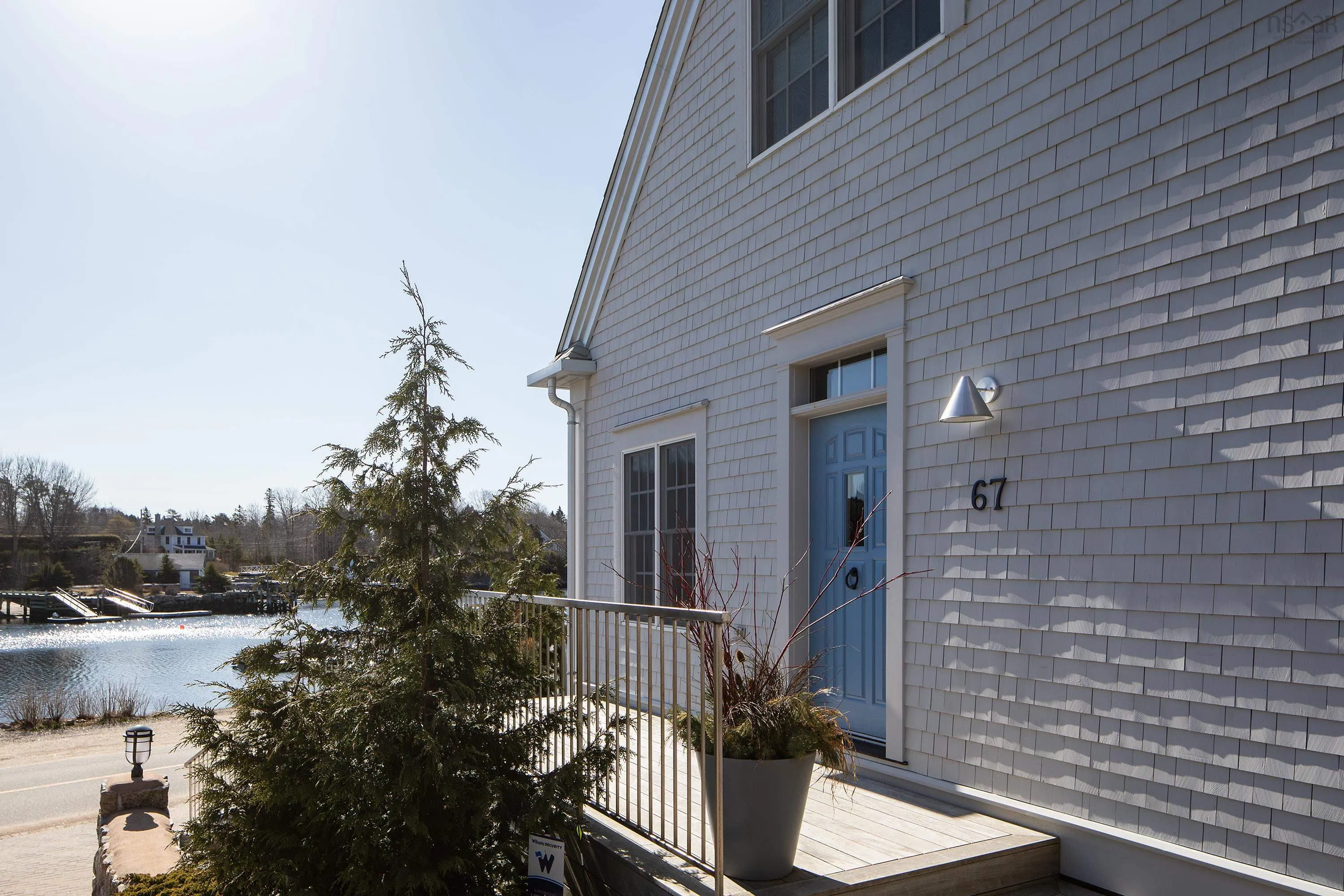 67 Water Street, Chester, NS B0J 1J0, 3 Bedrooms Bedrooms, ,4 BathroomsBathrooms,Residential,For Sale,Water,202513487