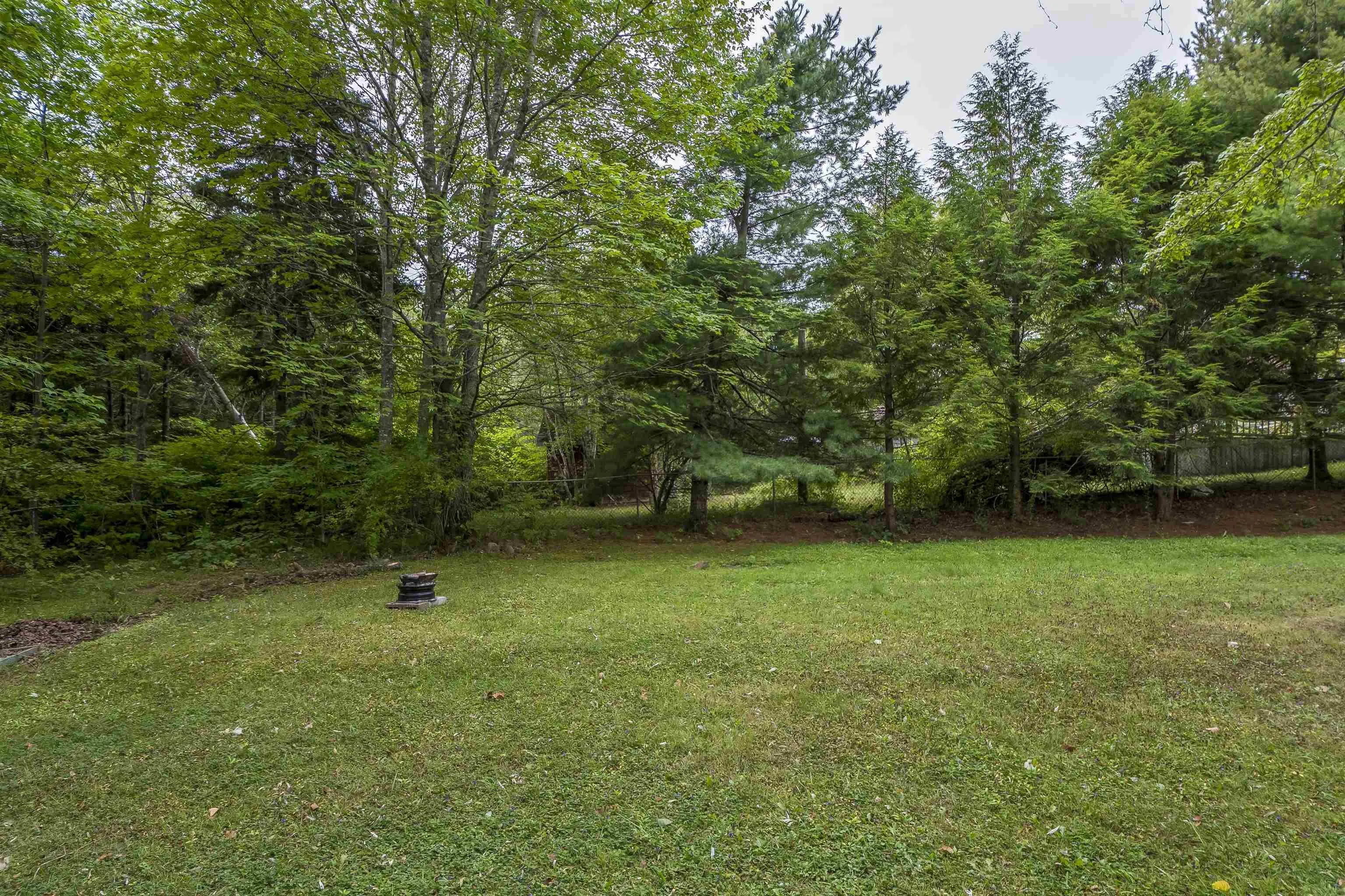 1221 Beaver Bank Road, Beaver Bank, NS B4G 1E8, 4 Bedrooms Bedrooms, ,2 BathroomsBathrooms,Residential,For Sale,Beaver Bank,202522349