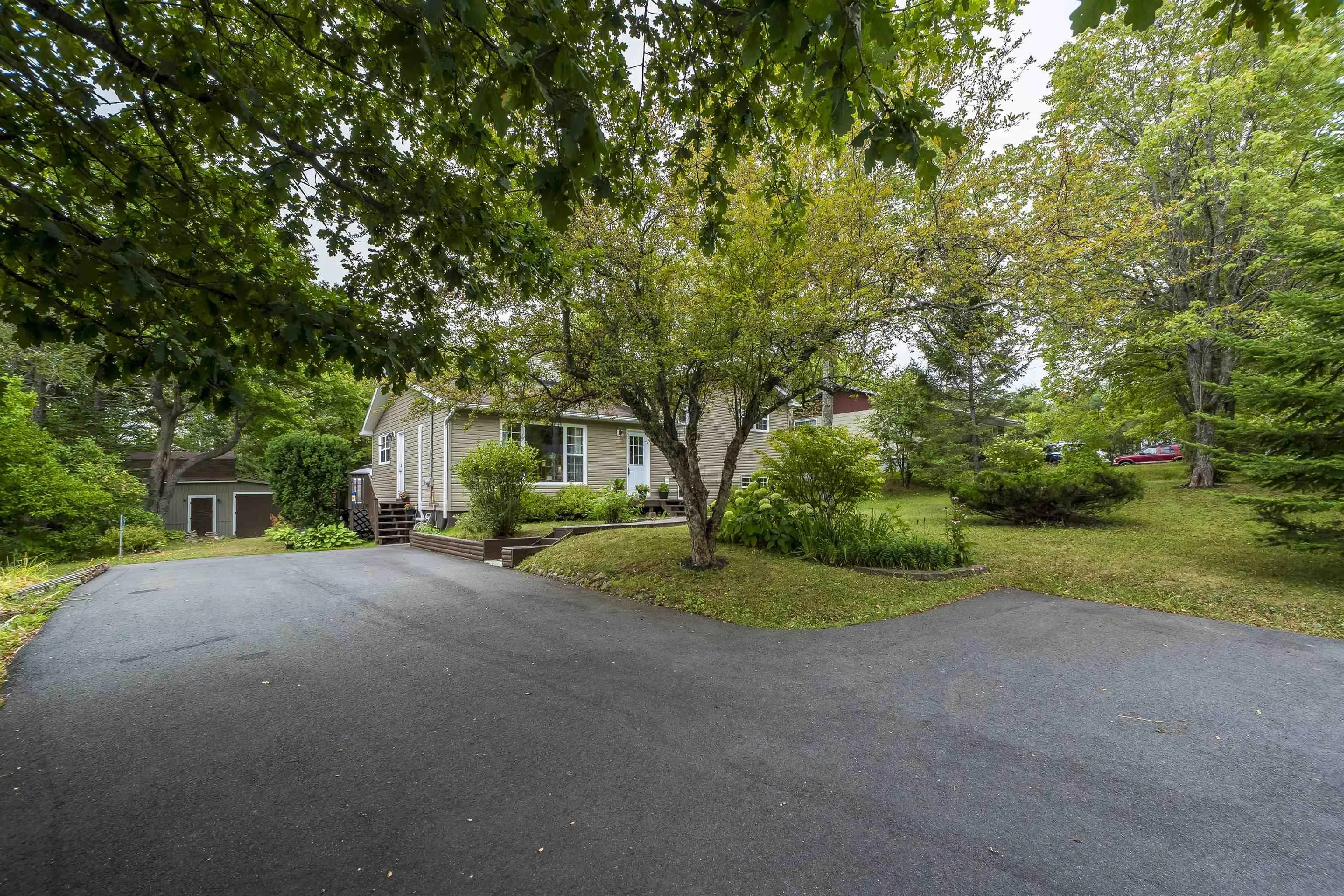 1221 Beaver Bank Road, Beaver Bank, NS B4G 1E8, 4 Bedrooms Bedrooms, ,2 BathroomsBathrooms,Residential,For Sale,Beaver Bank,202522349