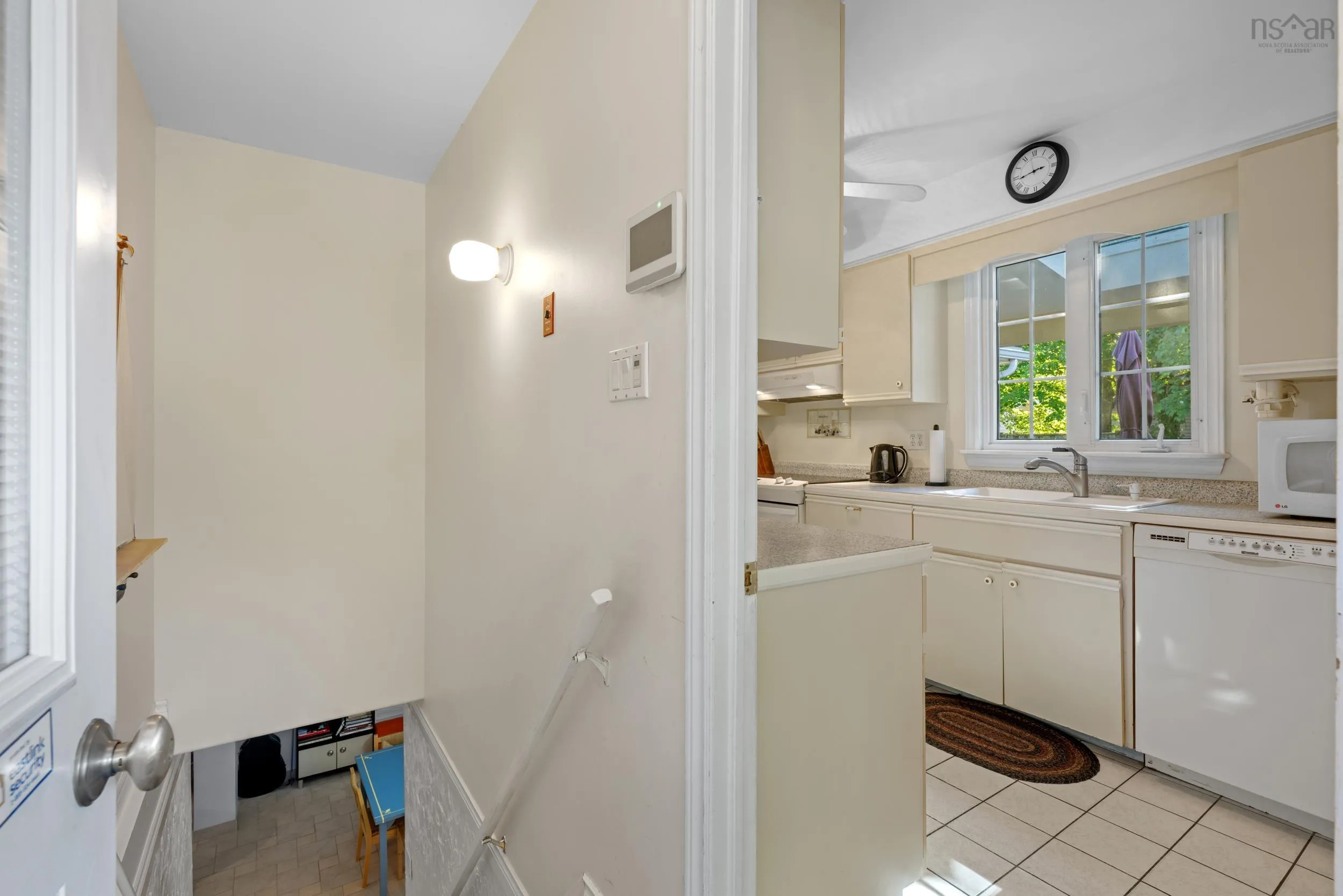 7 Jaybe Drive Drive, Dartmouth, NS B2X 2M4, 4 Bedrooms Bedrooms, ,2 BathroomsBathrooms,Residential,For Sale,Jaybe Drive,202523428