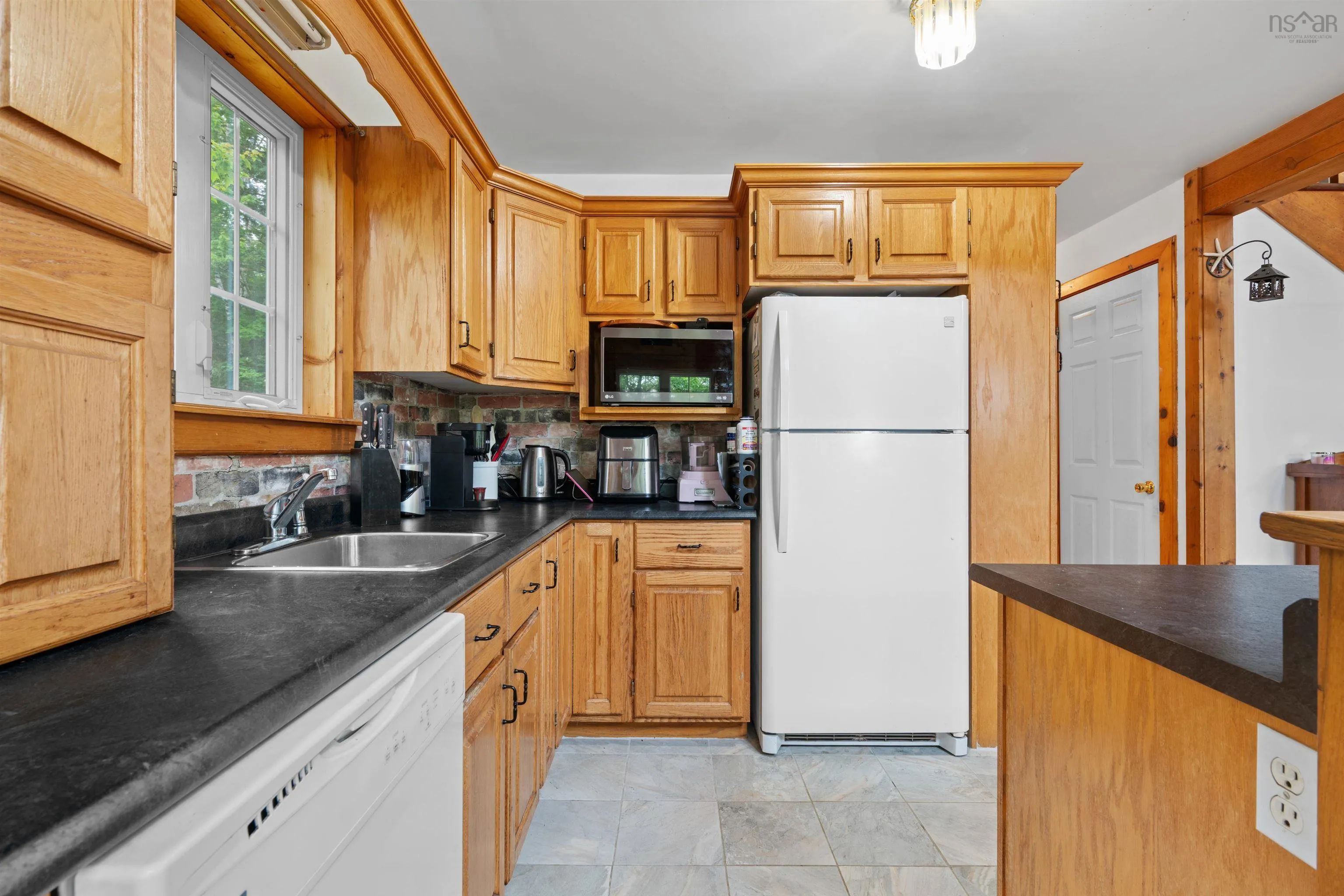59 West Side Road, Sheet Harbour, NS B0J 3B0, 3 Bedrooms Bedrooms, ,2 BathroomsBathrooms,Residential,For Sale,West Side,202518355