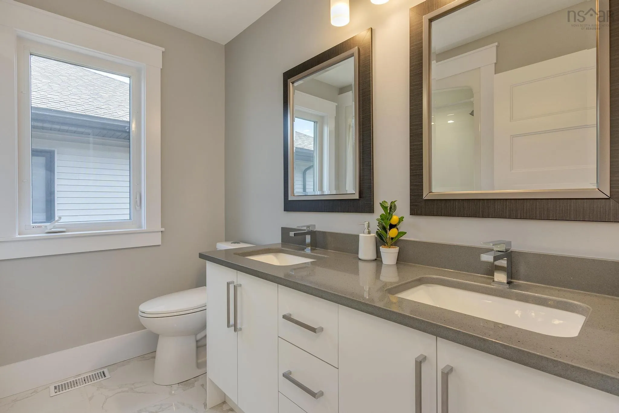 27 Amesbury Gate, West Bedford, NS B4B 0R5, 5 Bedrooms Bedrooms, ,4 BathroomsBathrooms,Residential,For Sale,Amesbury,202521251