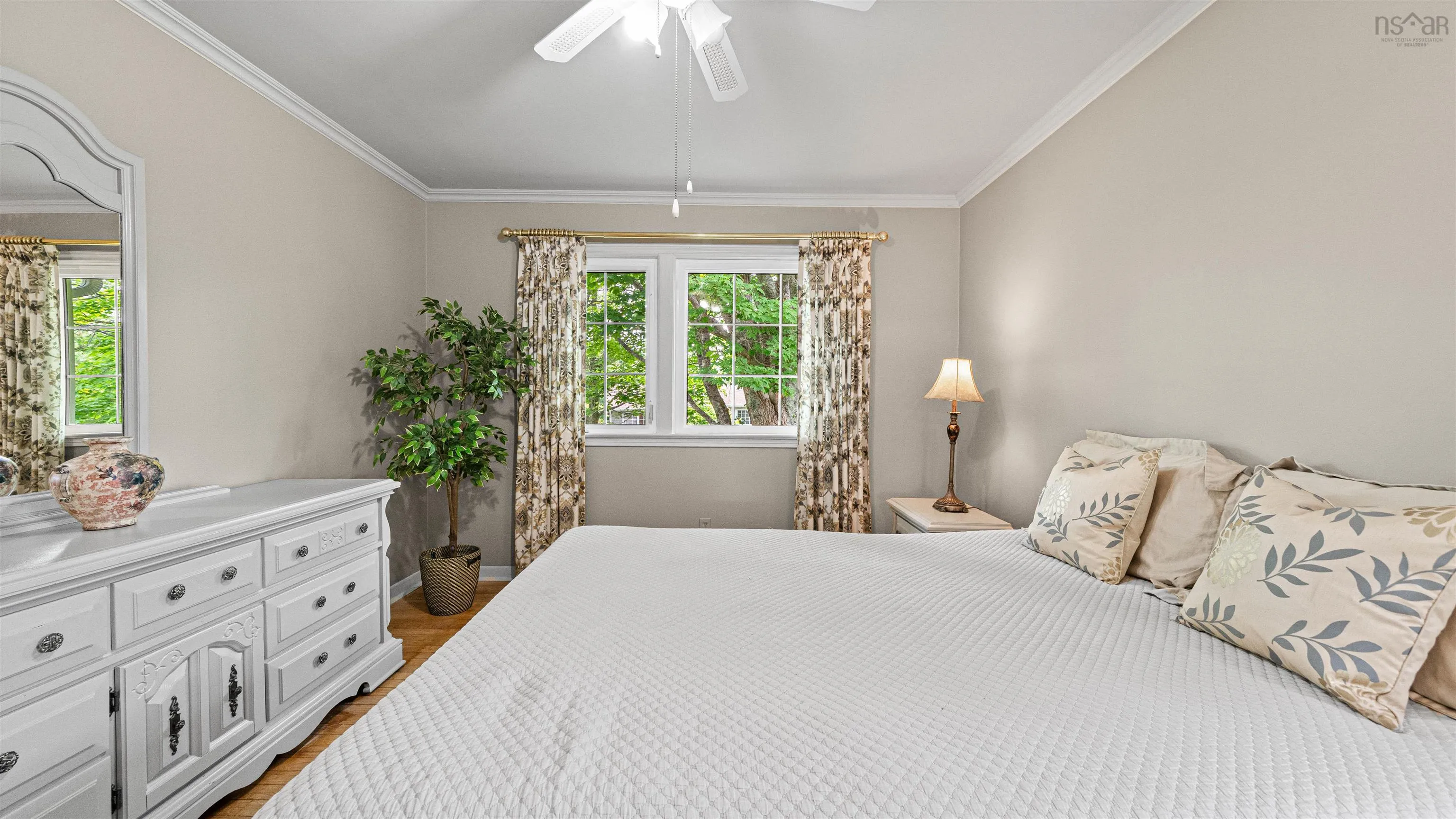 11 Plaza Drive, Dartmouth, NS B2W 3H5, 5 Bedrooms Bedrooms, ,2 BathroomsBathrooms,Residential,For Sale,Plaza,202521036