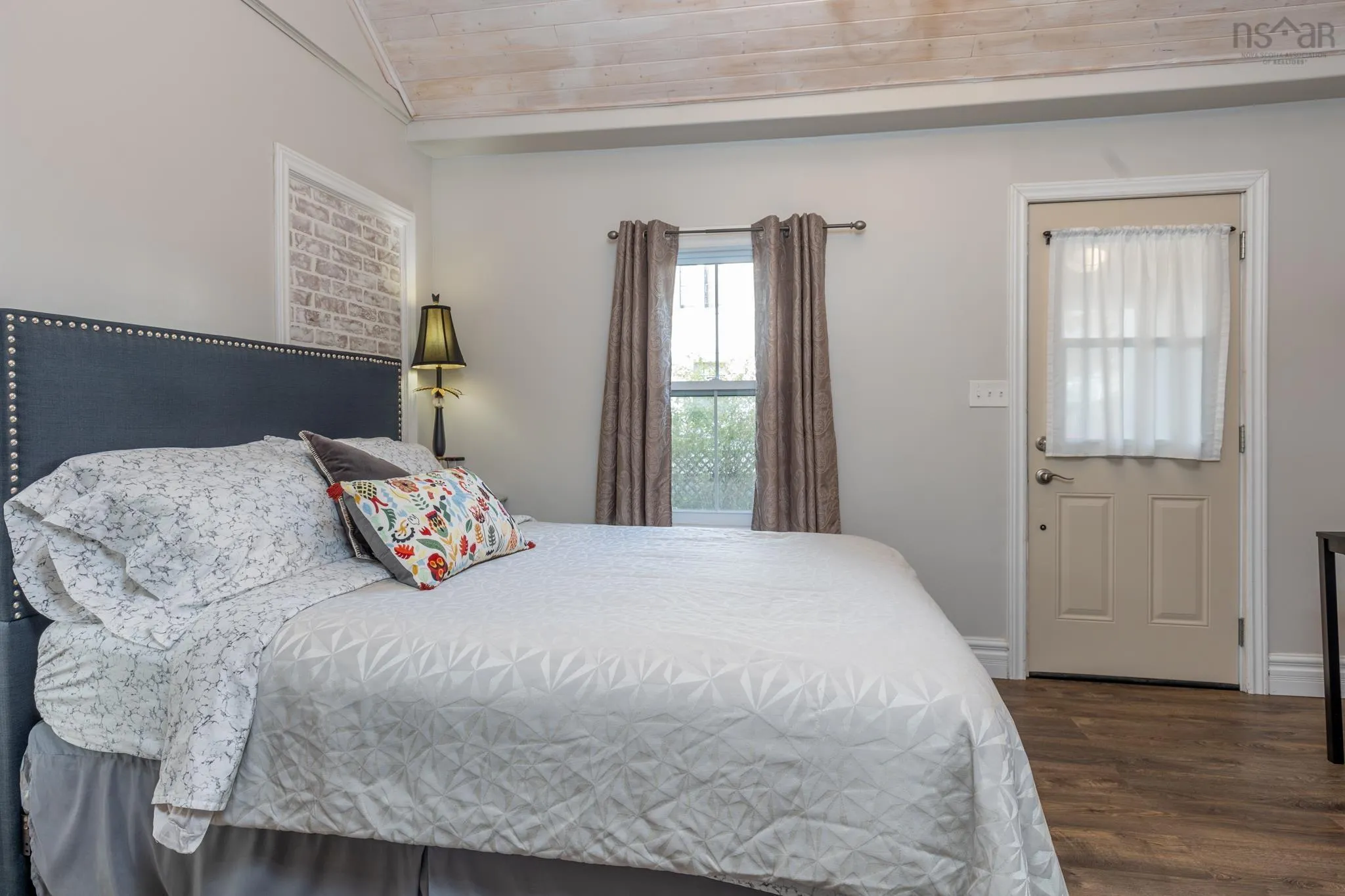 24 Albert Street, Yarmouth Ns B5a 3m9, 3 Bedrooms Bedrooms, ,Residential Income,For Sale,Albert,202425793