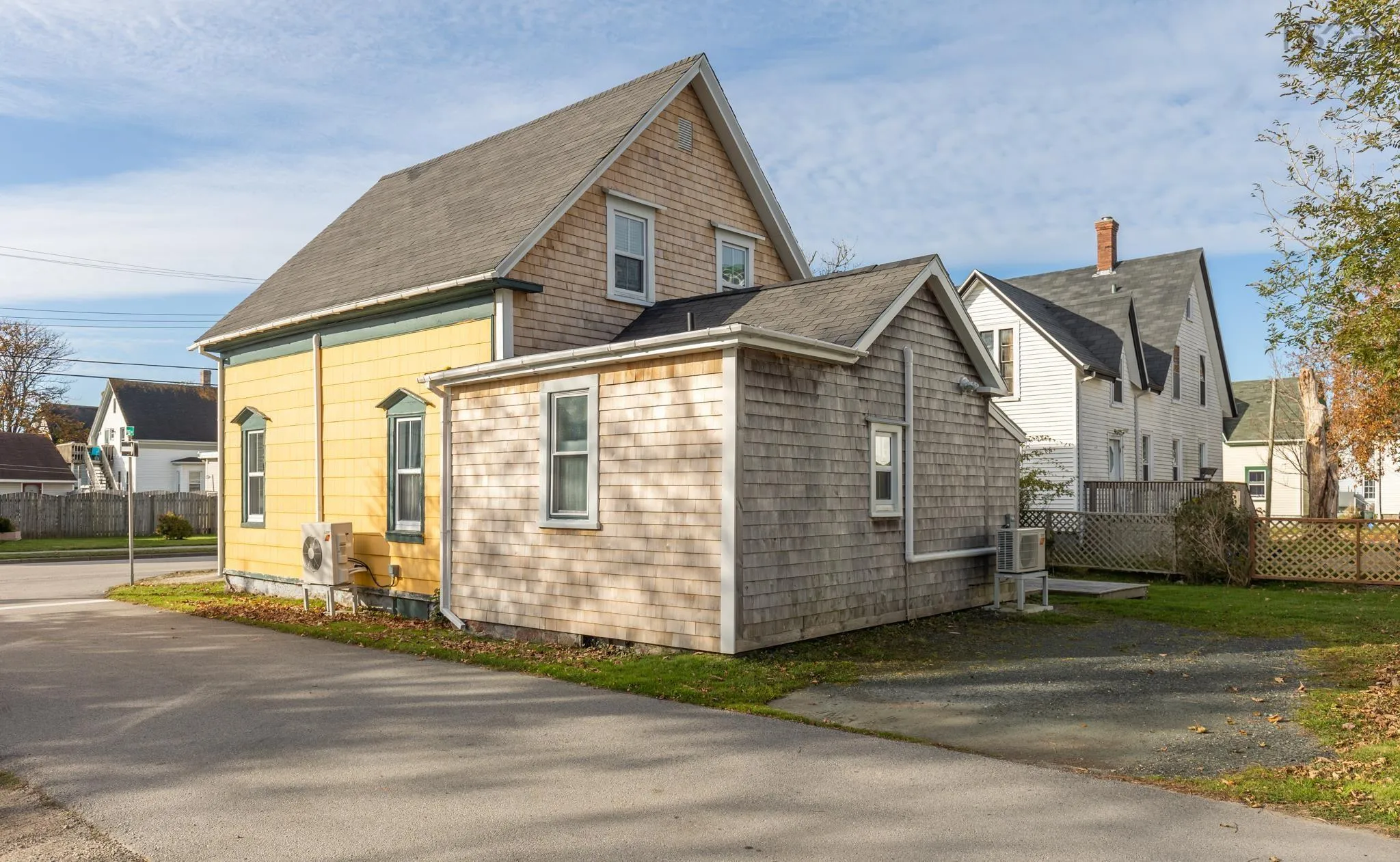 24 Albert Street, Yarmouth Ns B5a 3m9, 3 Bedrooms Bedrooms, ,Residential Income,For Sale,Albert,202425793
