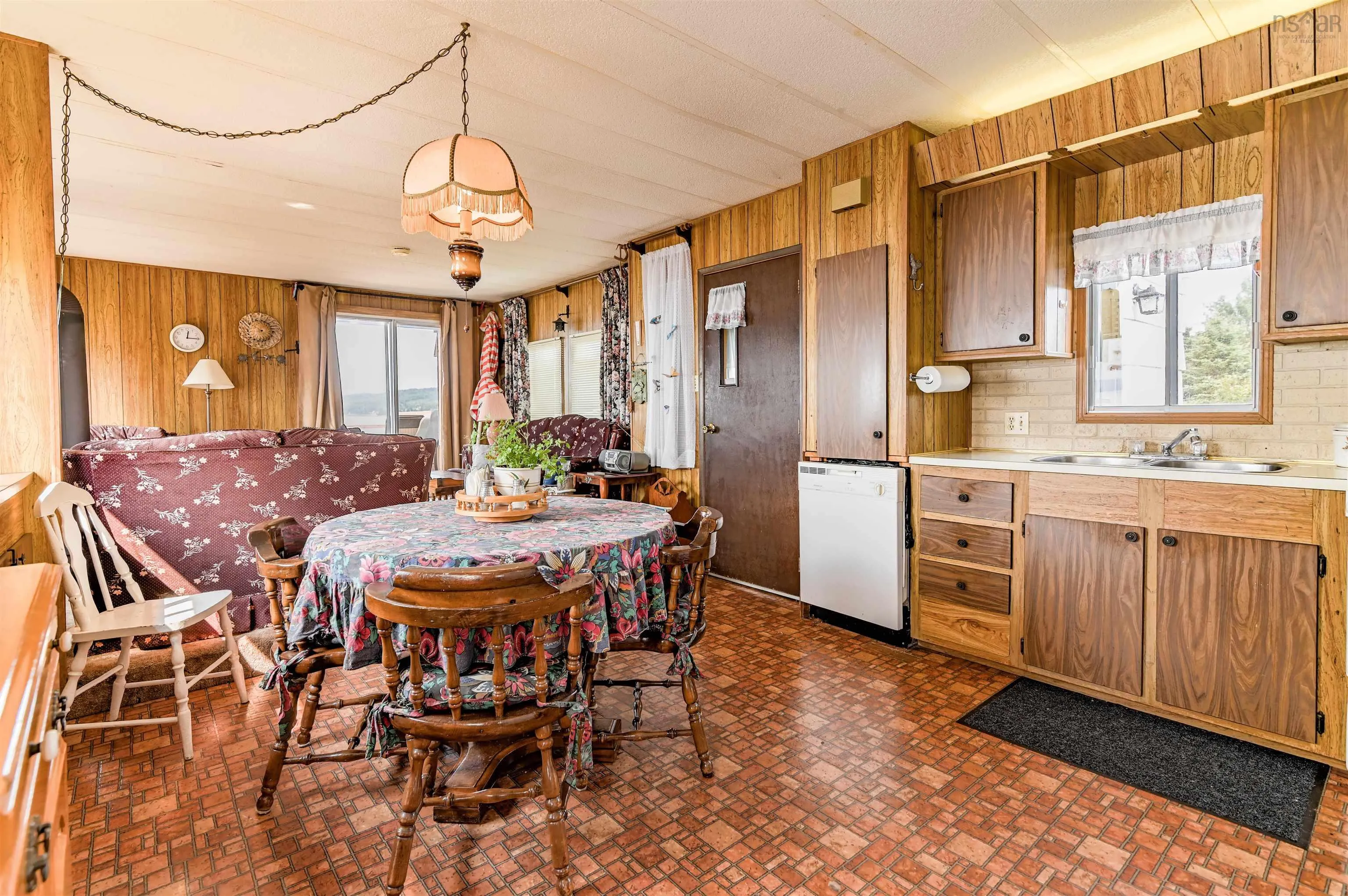 1472 Cape Split Rd Road, Scots Bay, NS B0P 1H0, 5 Bedrooms Bedrooms, ,1 BathroomBathrooms,Residential,For Sale,Cape Split Rd,202523116